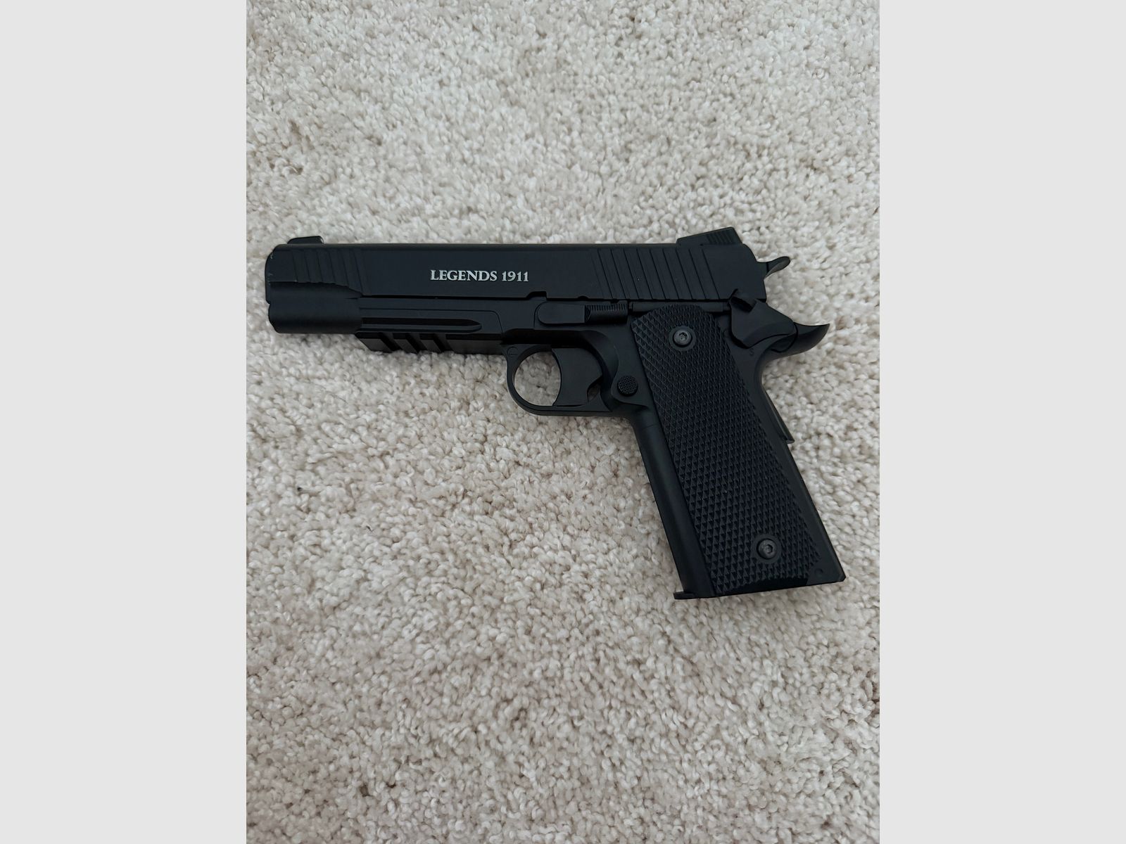 Colt 1911 CO2 4.5mm BB