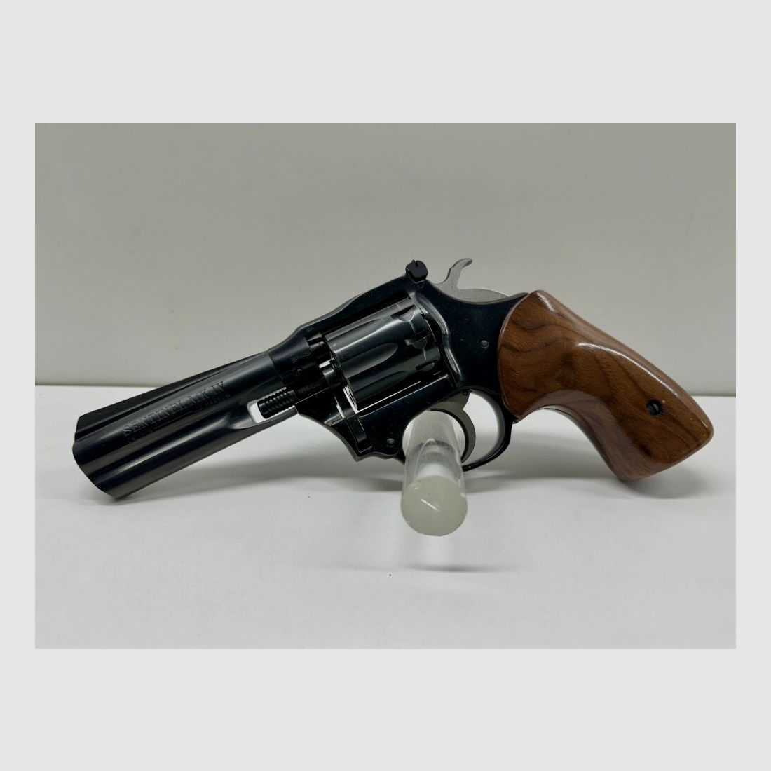 HIGH STANDARD Mod. Sentinel Mark IV - Waffen Friedrichs