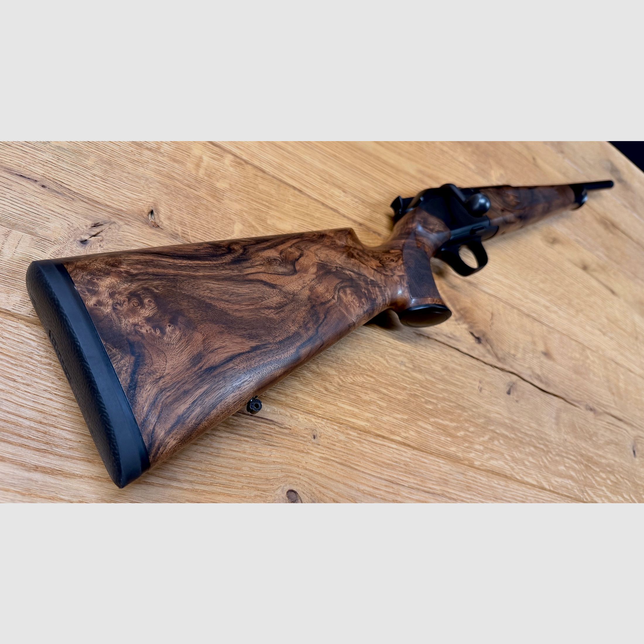 Blaser R8 Holzklasse 7 / Stahlkugel graviert mit Fischhaut / Kaliber und Lauflänge nach Wahl, Bild 9 von 11