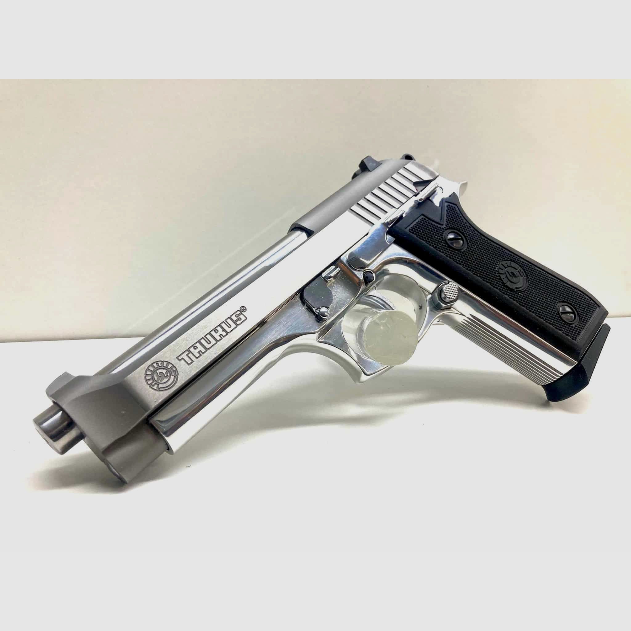 TAURUS PT 92 SS17 Stainless Steel matt