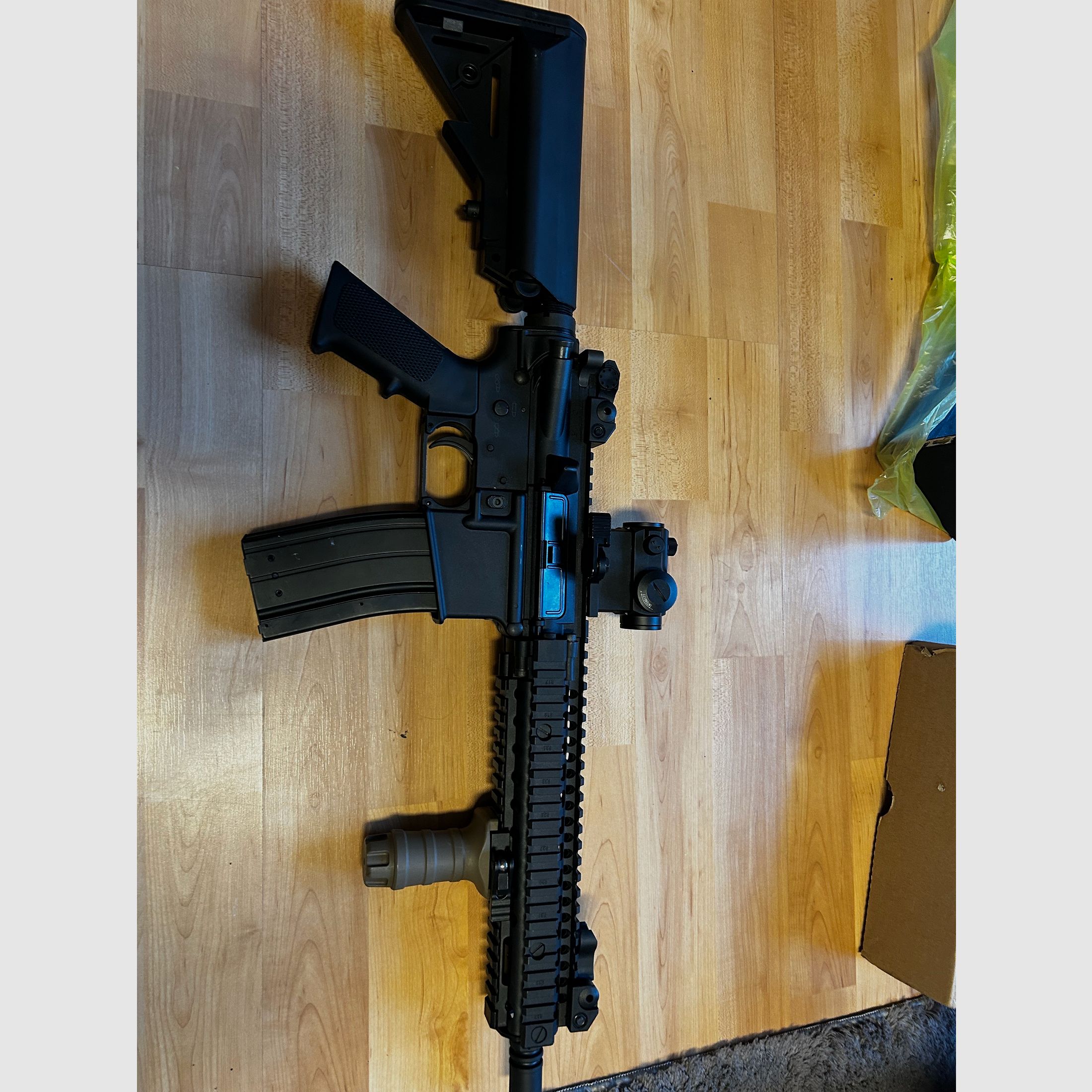 MK18 Gas Airsoft – with optics, used