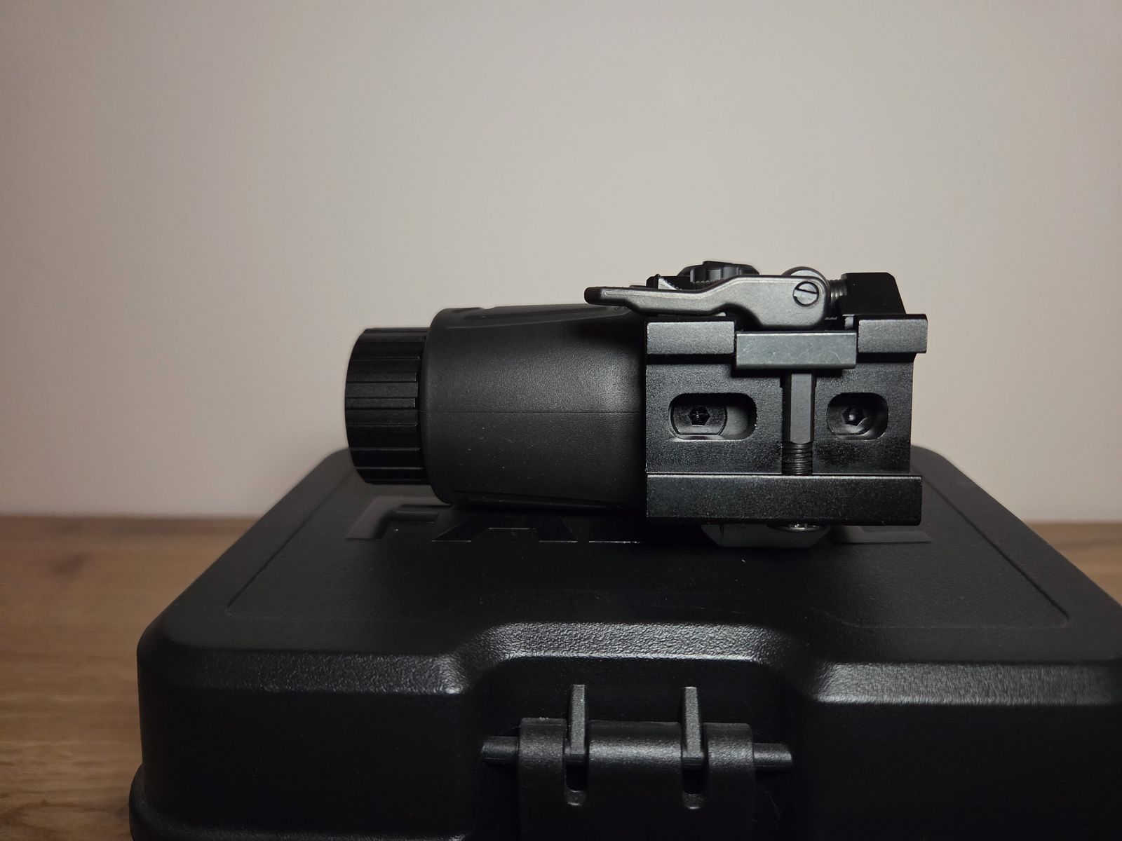 Falke Magnifier B3X LE FlipUp Montage 3 fach Vergrößerungsmodul