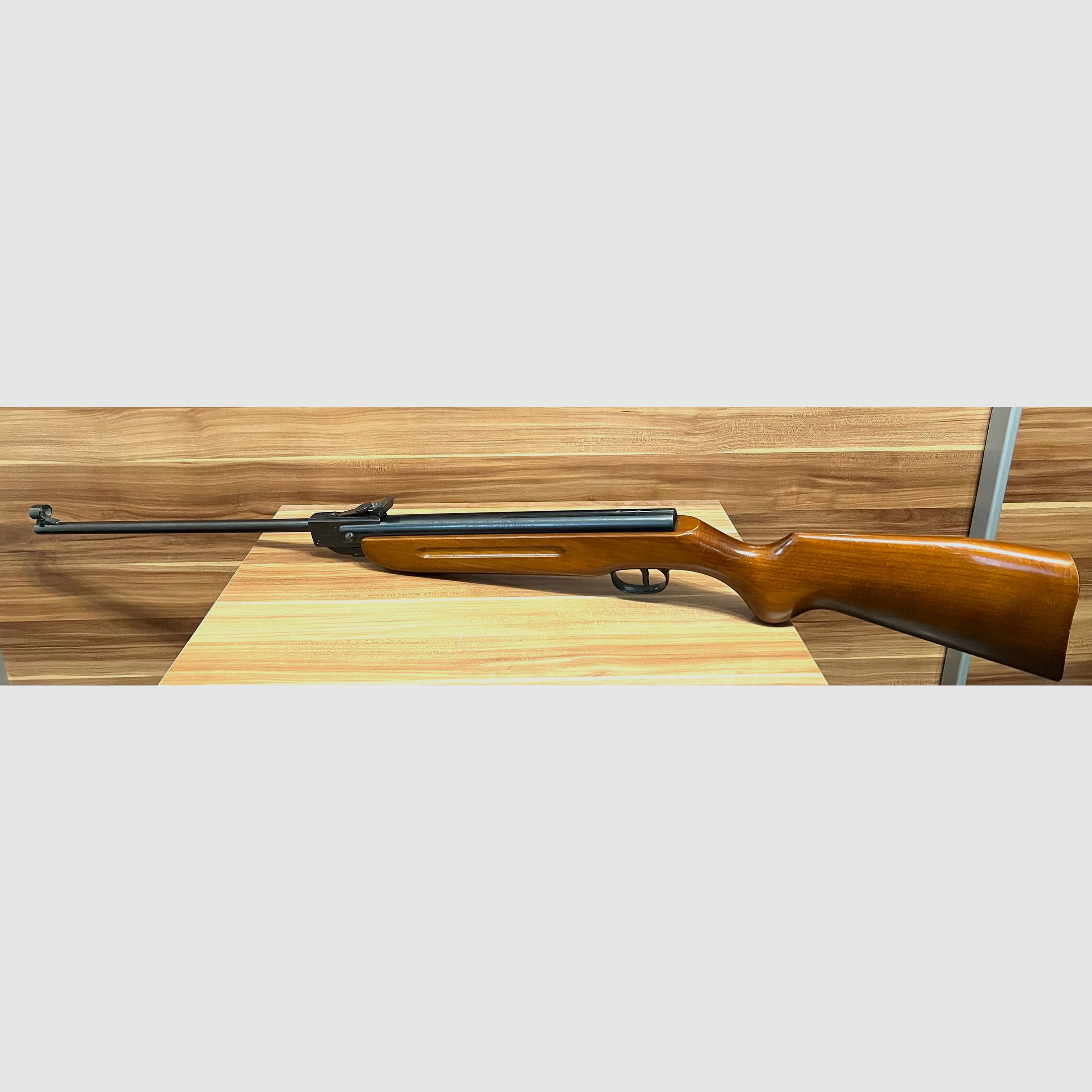 Karabinek pneumatyczny Weirauch HW 50