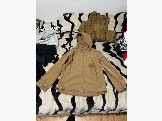 TAN jacket L new