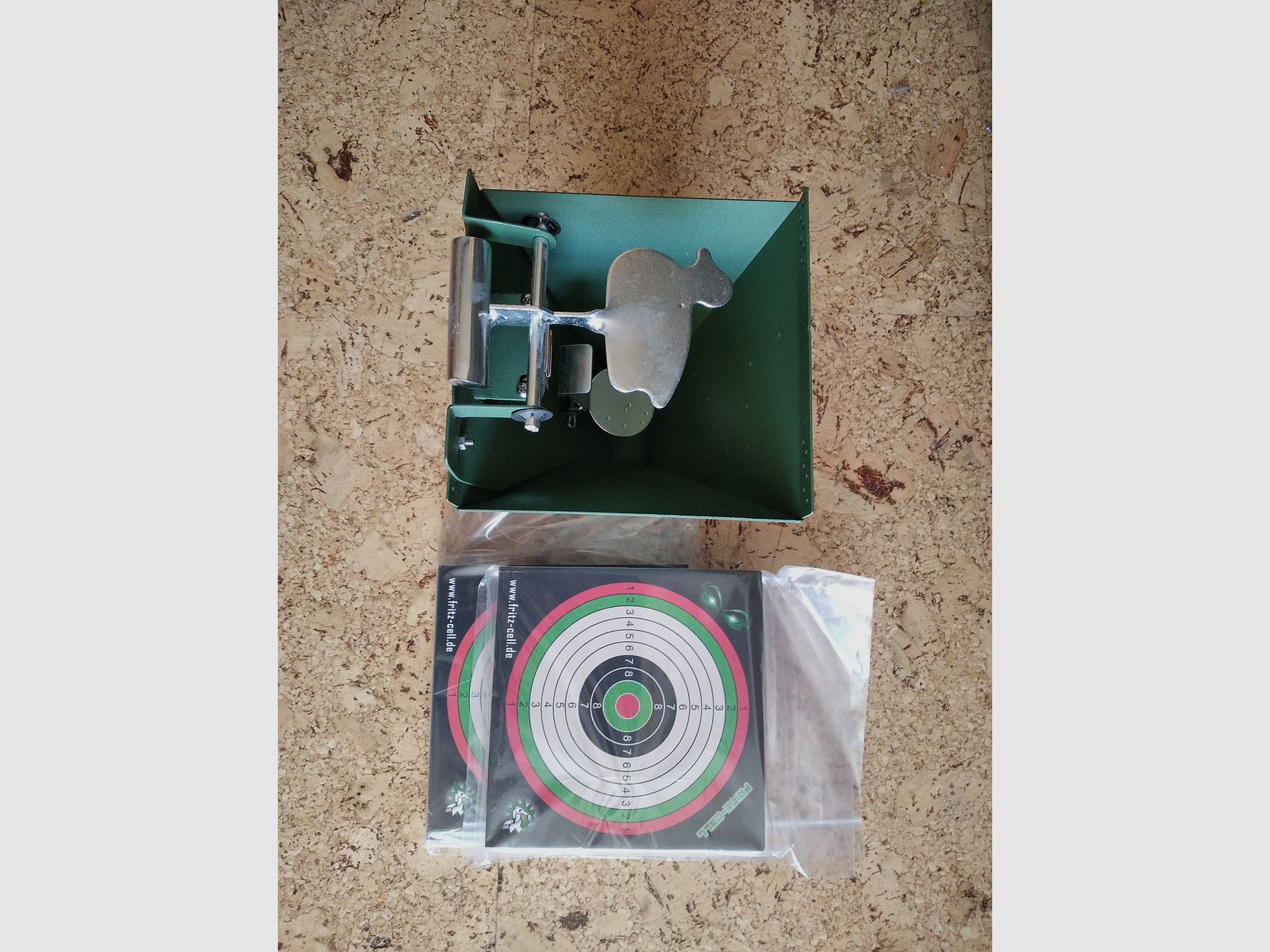 Multifunktions Kugelfangkasten Trichter mit Klappziel Ente mit 200 Zielscheiben 14 x 14 cm dazu! 