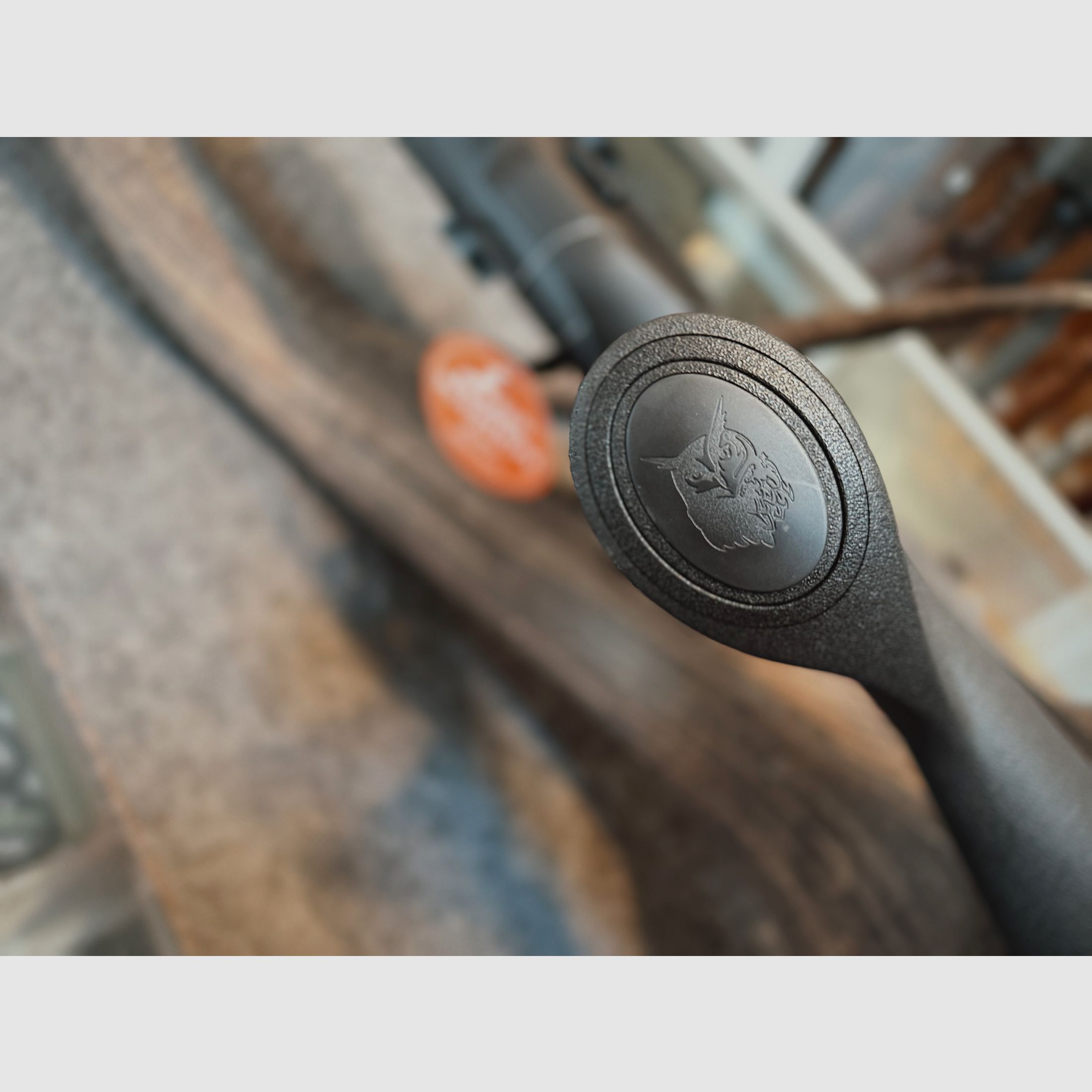 R8 Ultimate Silence .300BLACKOUT Black Edition incl. Leica Fortis 1.8-12X42 and saddle mount