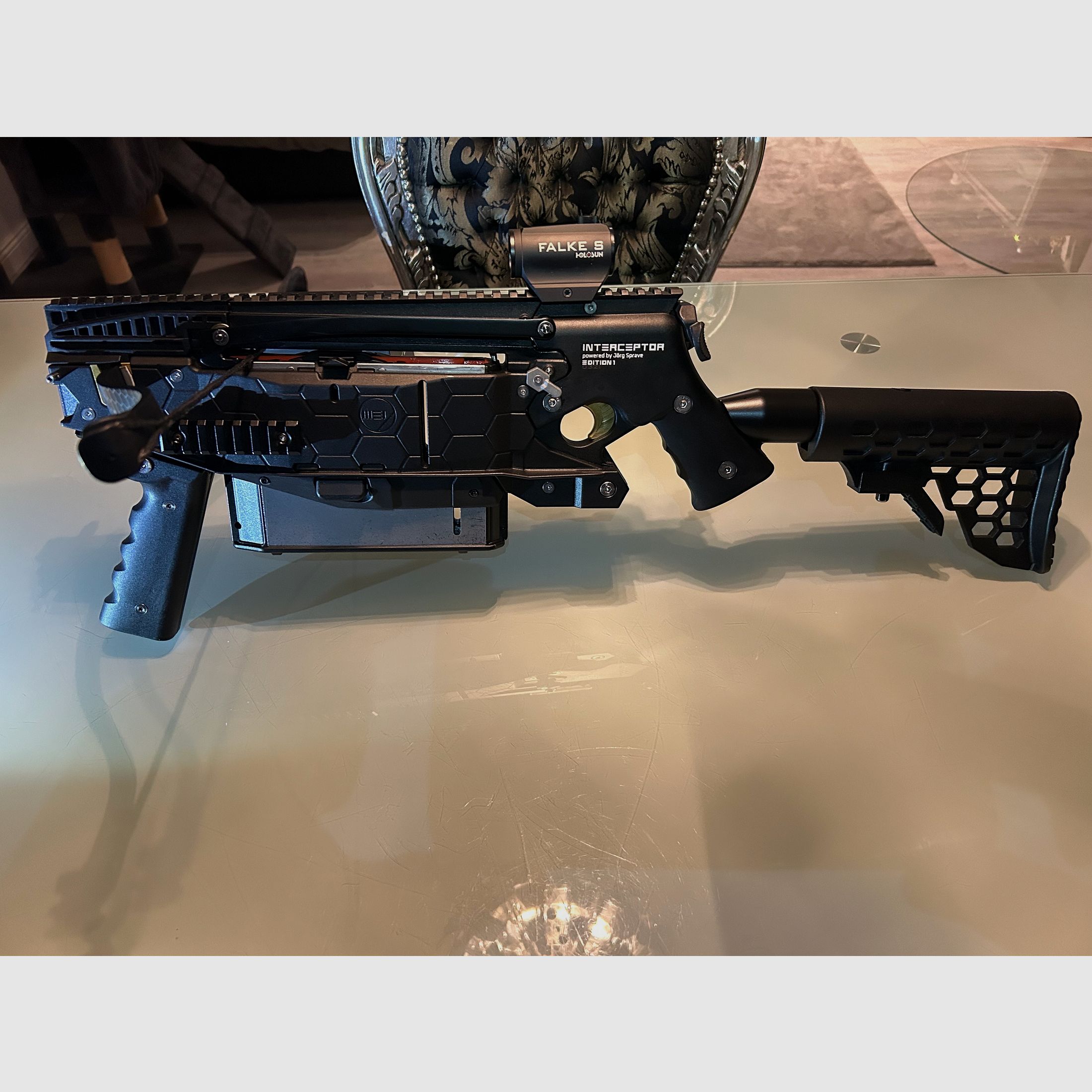 Verkaufe meine Mey Interceptor inkl. Kaufbeleg-Garantie und OVP, viel Zubehör.