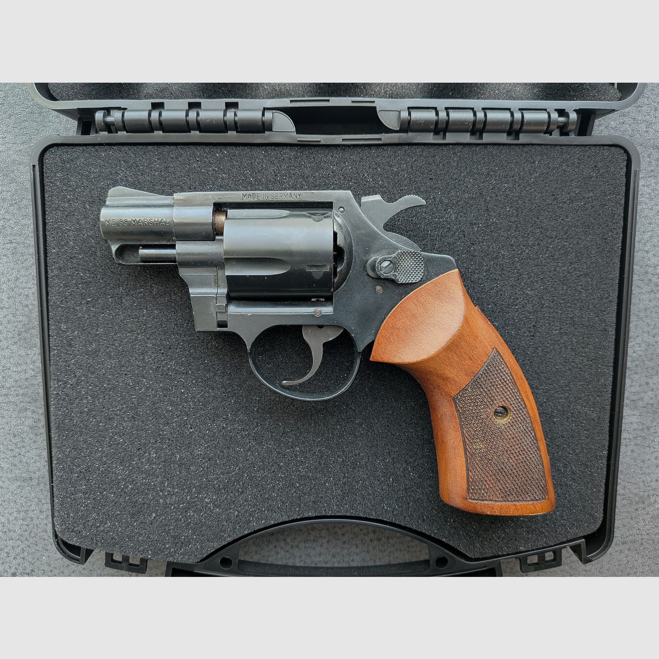 ME 38 Marshal - Révolver - PTB 203/2 - 9mm Knall - Poignée en bois - SSW