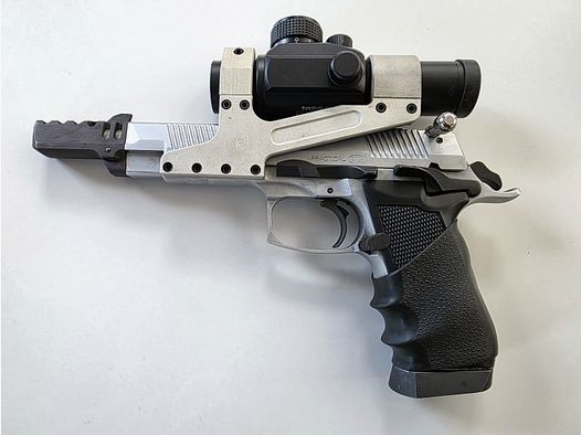 Bernardelli Praktisch 9mm Para mit Tasco ProPoint