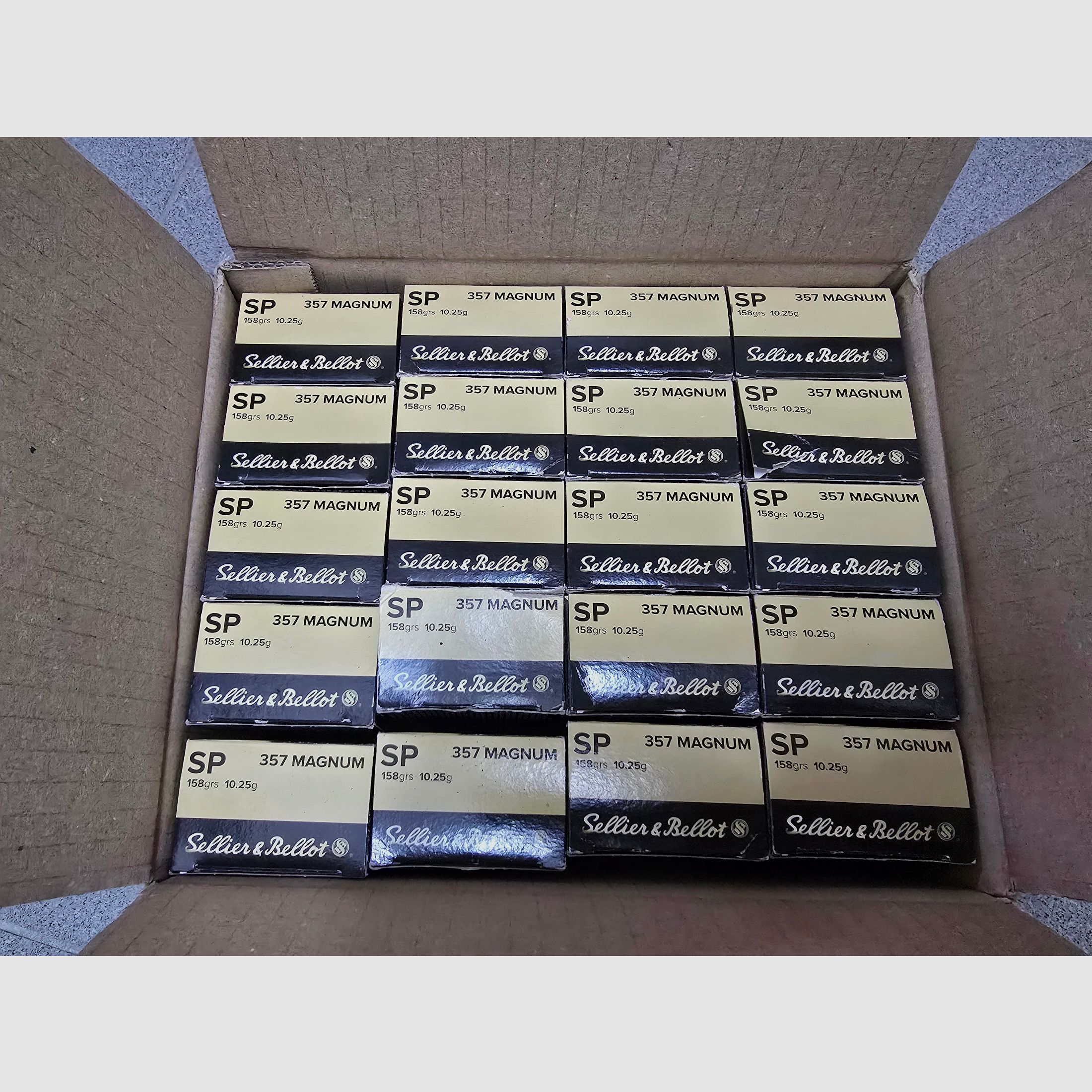 Étuis S&B, 357Mag, 1000 pièces même numéro de lot