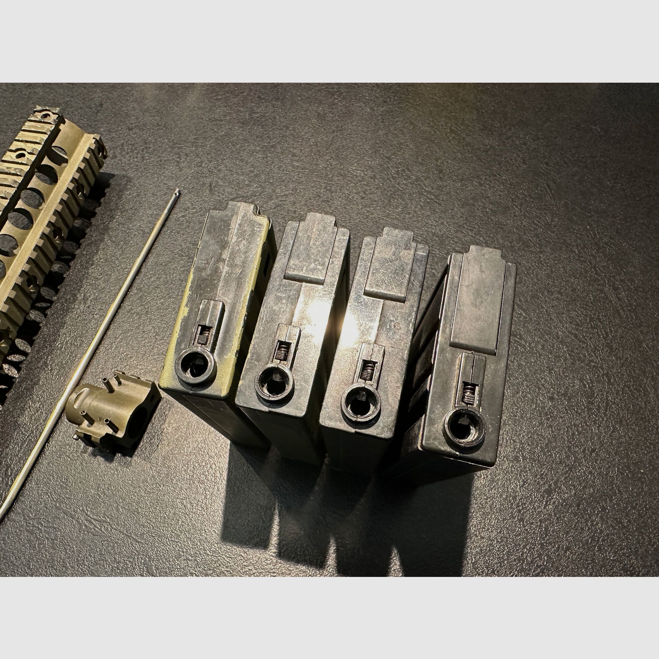 SR25 parts und Mags