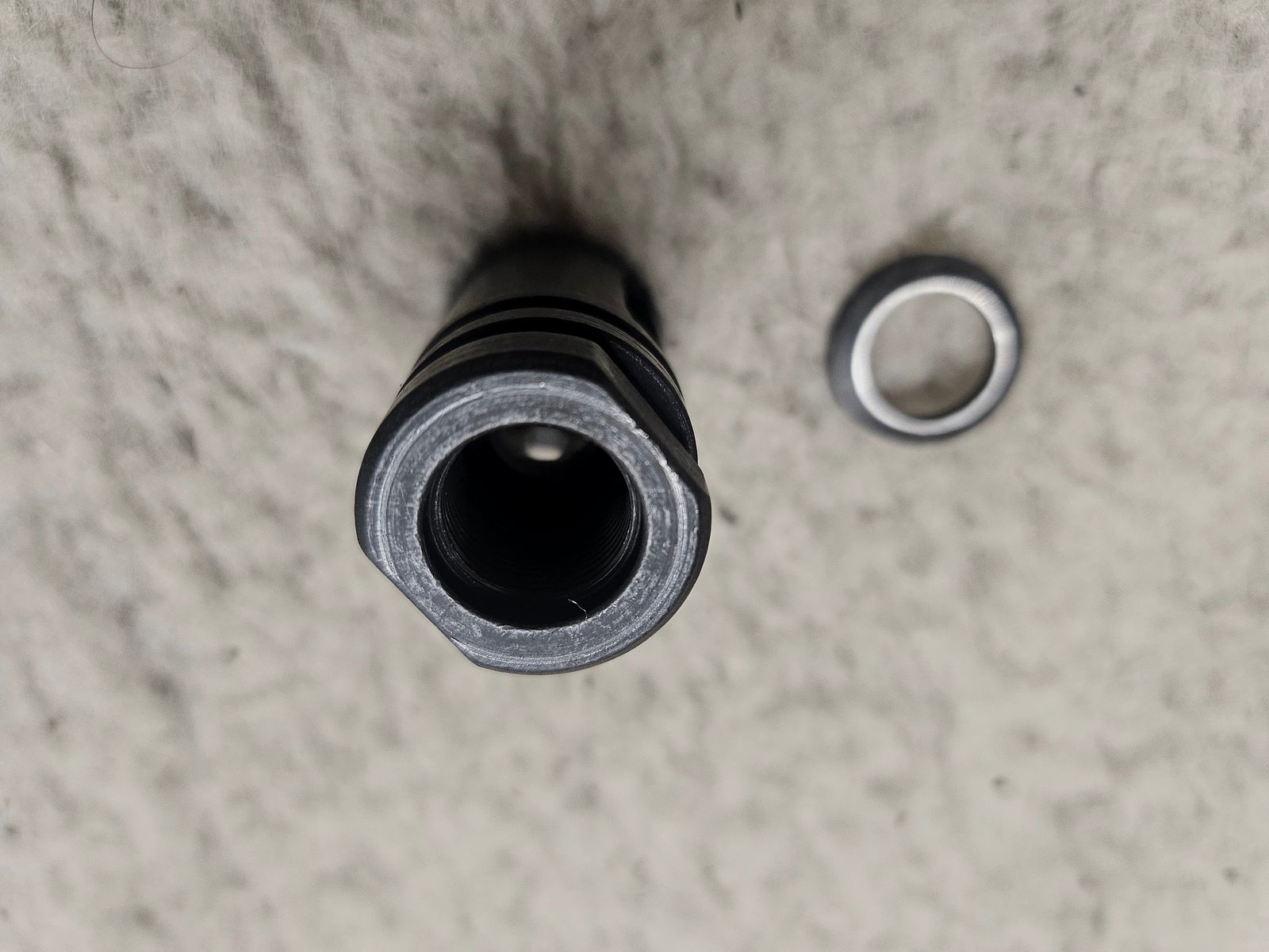 Tłumik wylotowy 1/2 x28 M4 AR15 M16 Birdcage z podkładką Crush