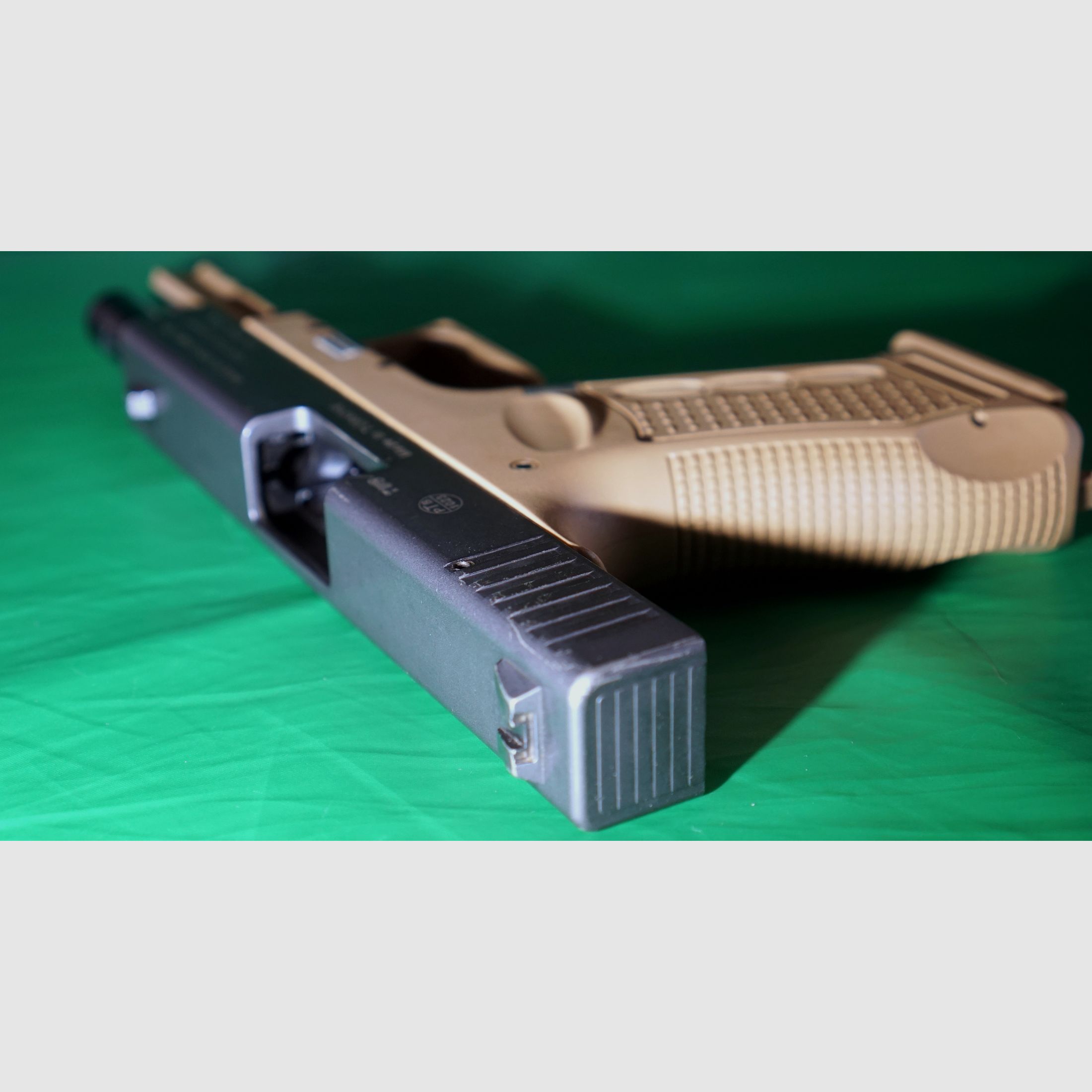 Zoraki 917 Schreckschusspistole 9mm P.A.K. desert TAN  TITANSCHLITTEN (PTB 1023) 