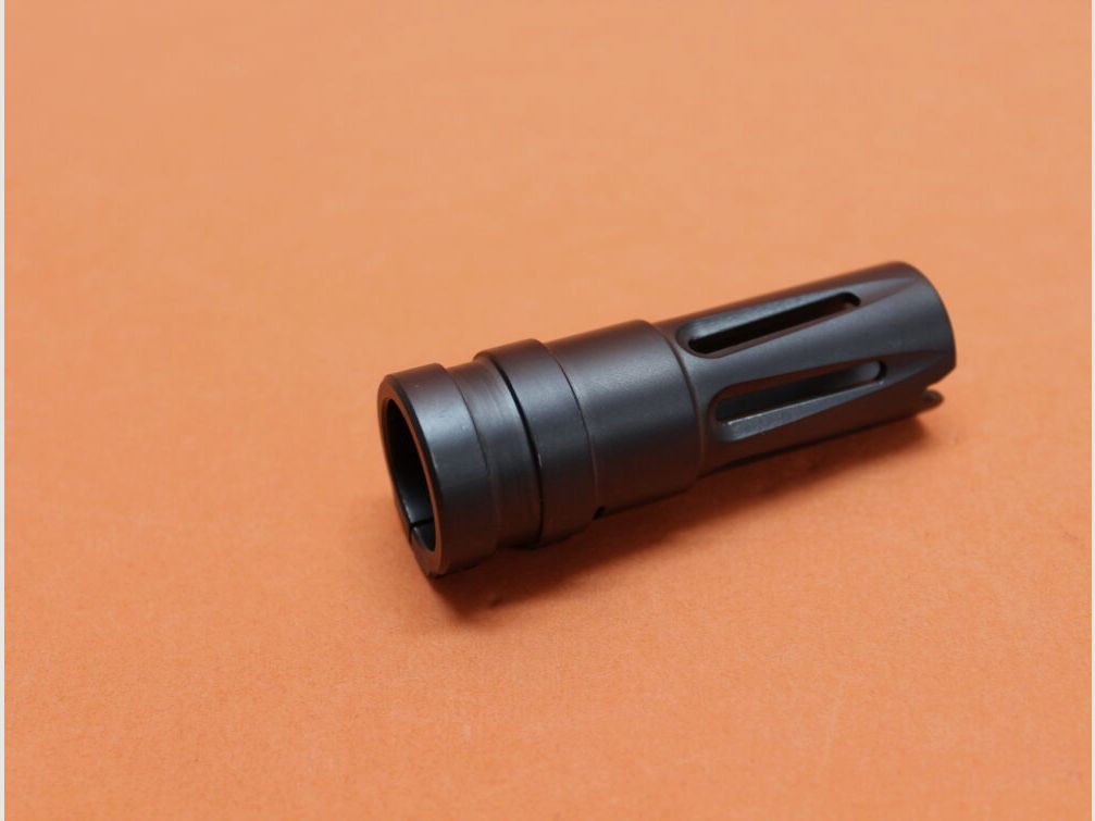Steger Steyr Mannlicher AUG-Z: Soppressore di fiamma Steger con attacco a morsetto per canna Ø 19,8mm, acciaio brunito