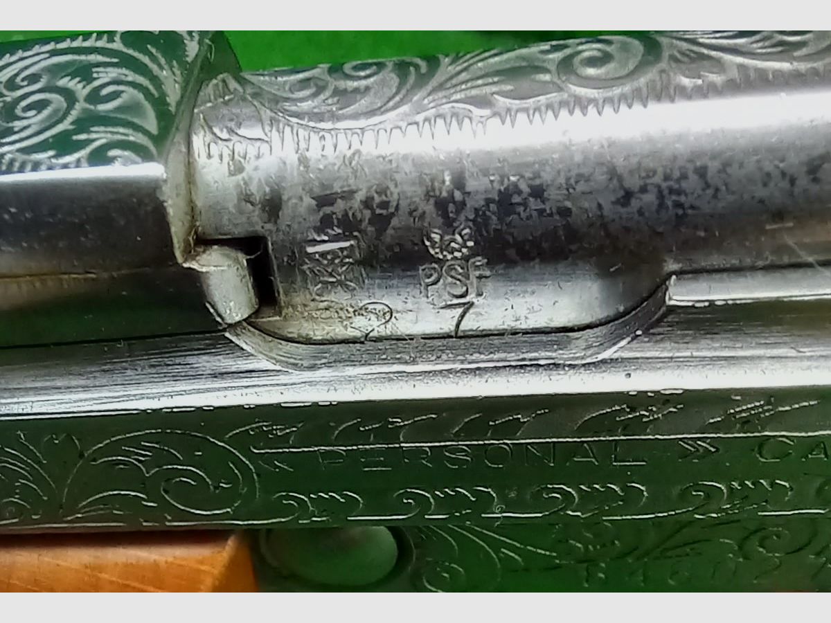 Grawerowany pistolet 6,35mmBrowning Renato Gamba