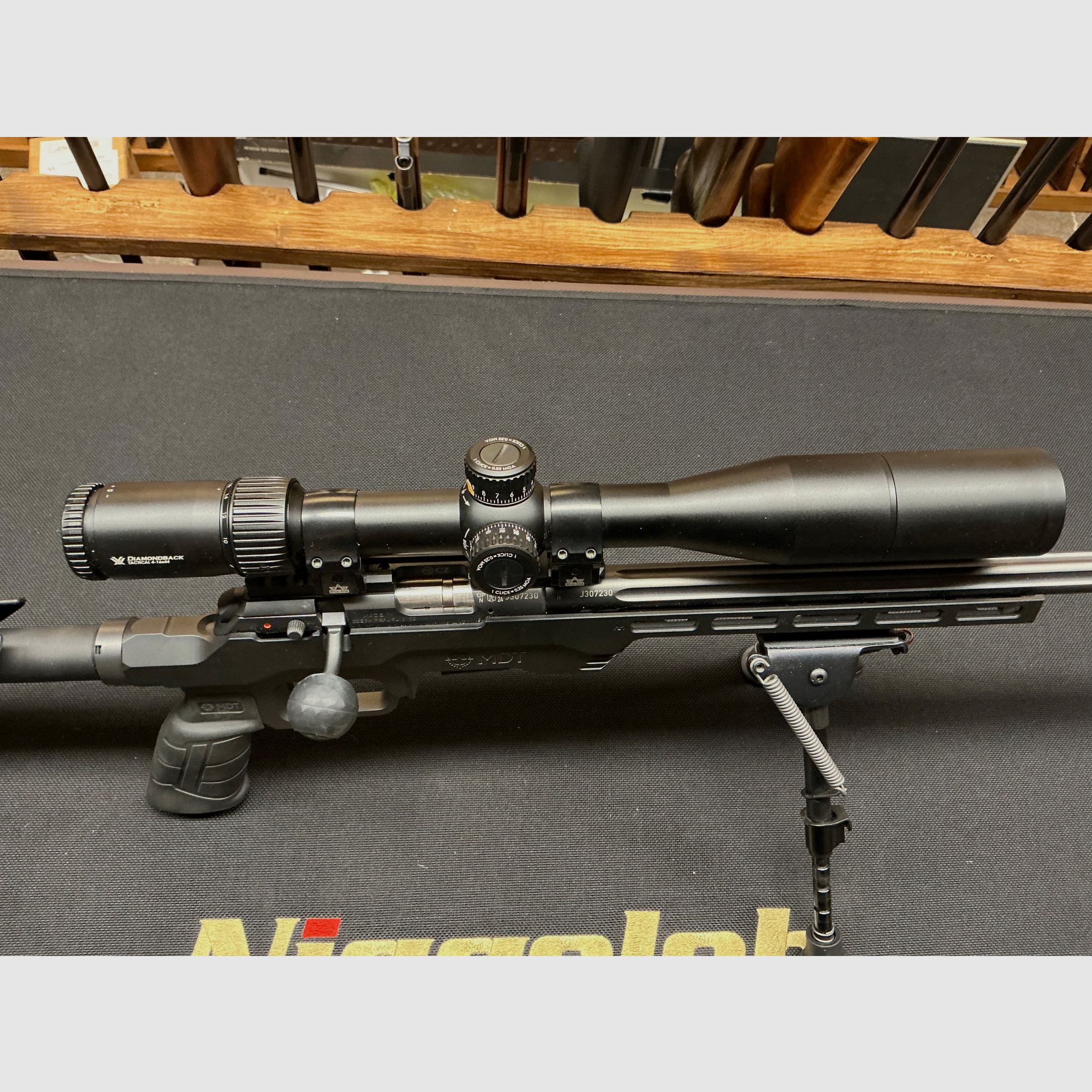 CZ 457 MDT – .22 LR – Komplett ausgestattet mit Diamondback Tactical Zielfernrohr und Zweibein Art.-Nr.: 7230 , Bild 3 von 11