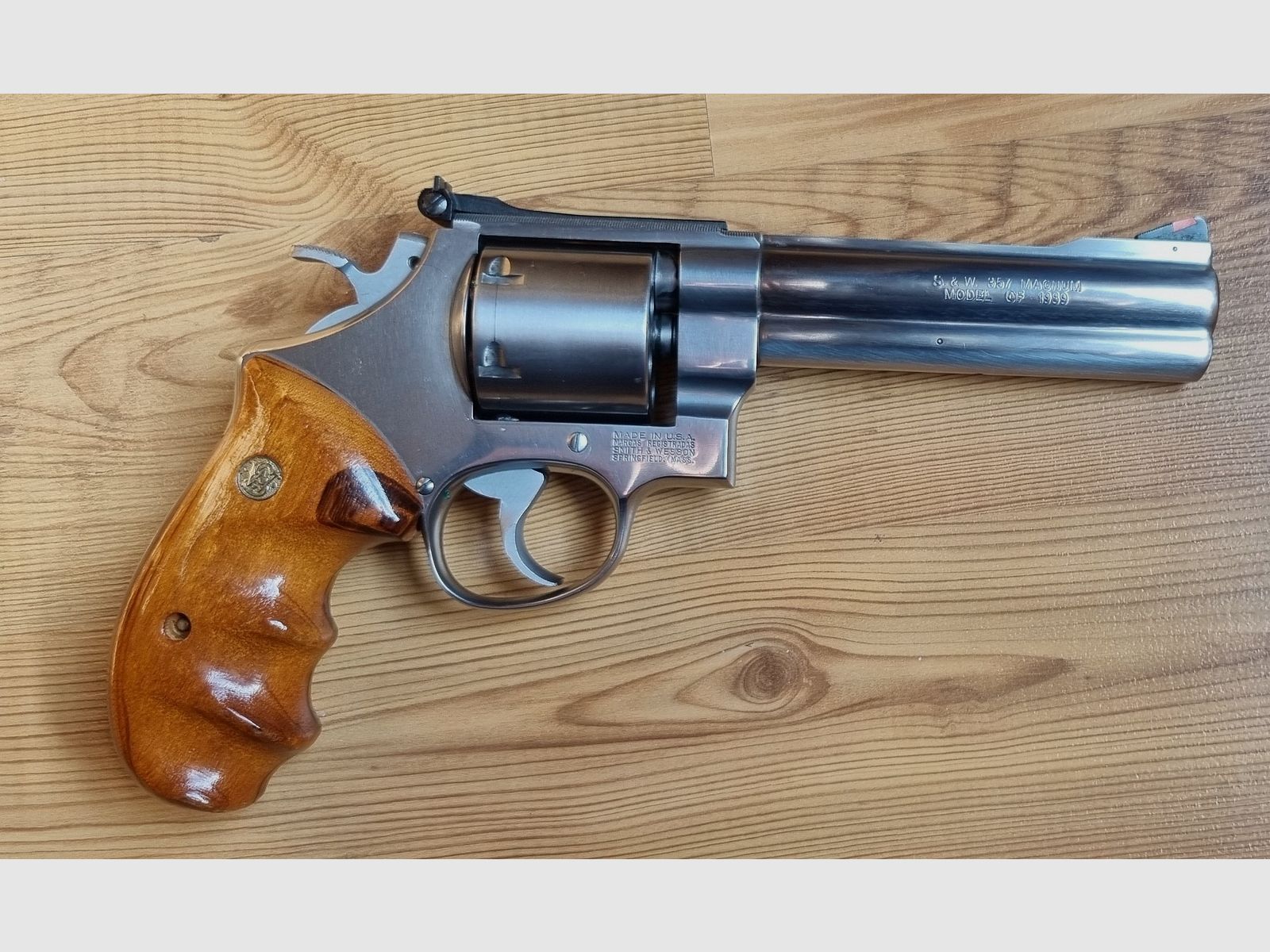 Revolver Smith & Wesson Mod.627-0 Modell von 1989 Kal. .357Magnum 5,5" Lauf