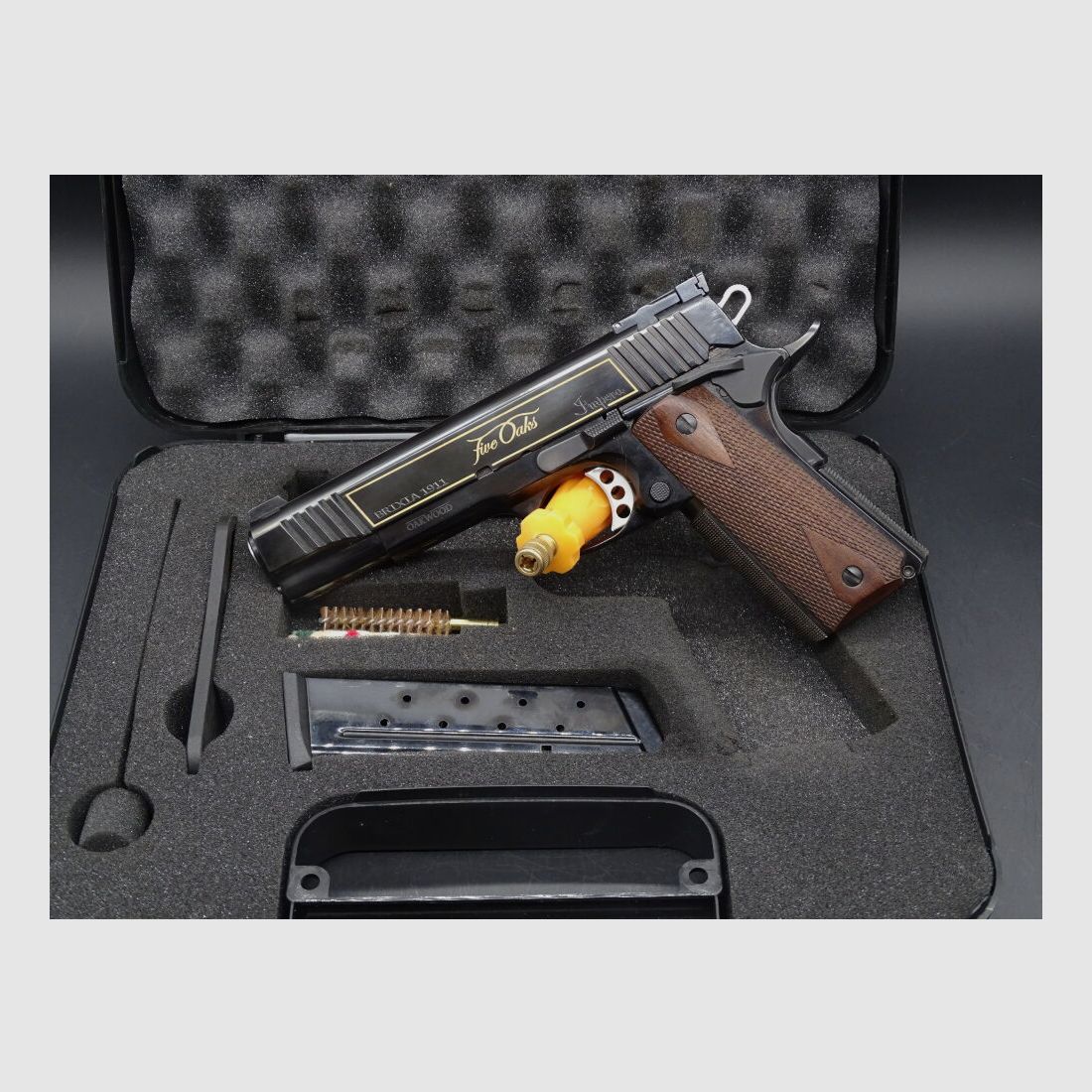 Brixia 1911 Impera Five Oaks Hoogglans geborsteld & Goud Kaliber 9mm 1911 Impera Five Oaks