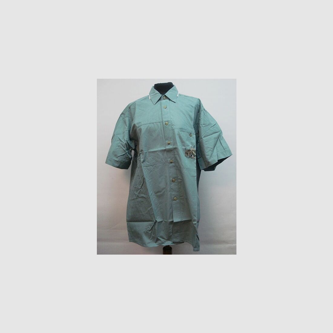 Werthe shirt with embroidery, size 41 1 chest pocket