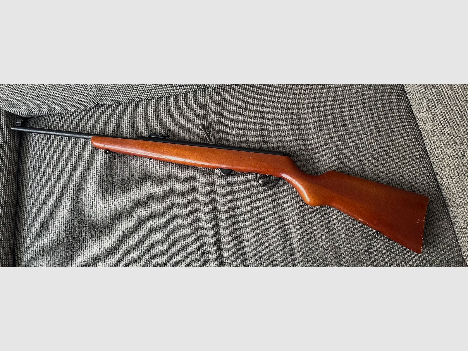 Haenel 310 NVA air rifle set (2x, 3x magazine + many pellets) — good used condition