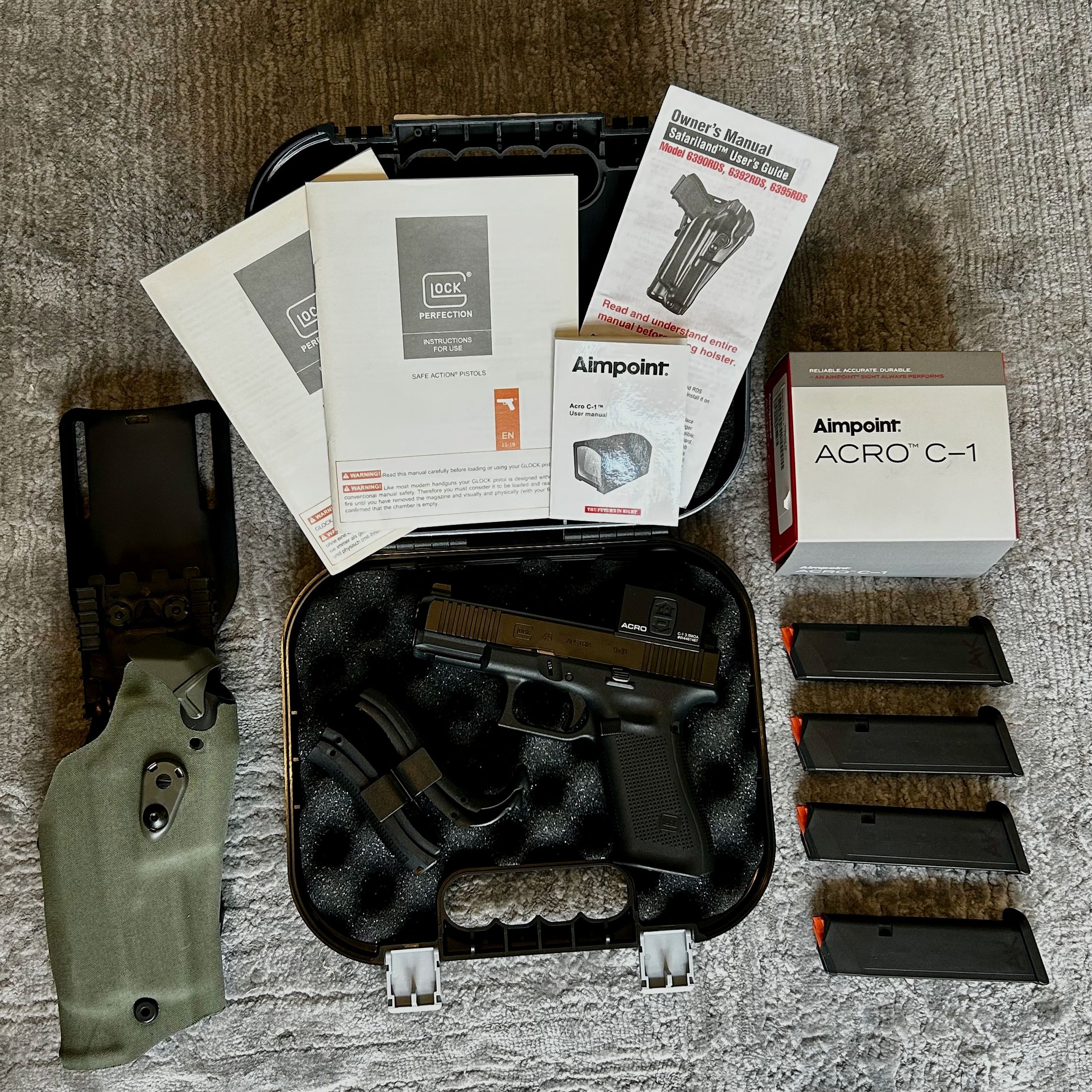Glock 45 MOS FS Kal. 9mm + AIMPOINT ACRO + SAFARILAND Holster