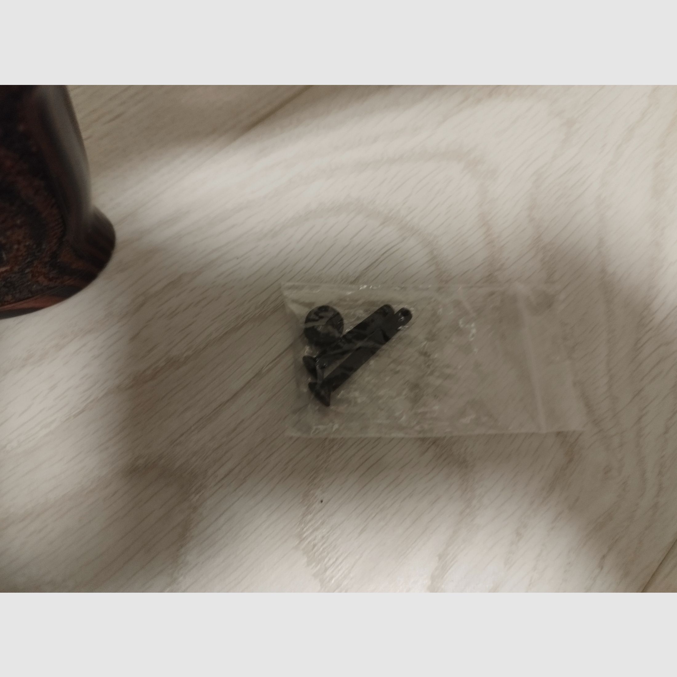 Original CZ457 Holzschaft Thumbhole con espaciadores modulares