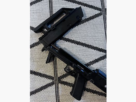 Magpul FMG-9