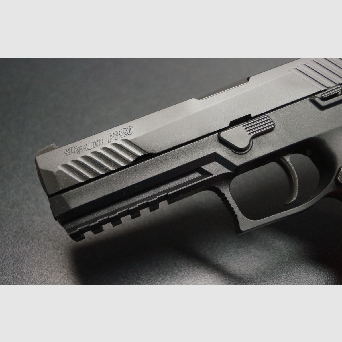 Sig Sauer P320 45ACP, Bild 4 von 6