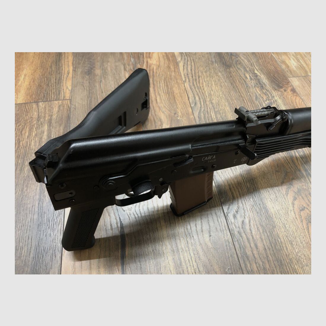 Izhmash Saiga MK 105 - półautomatyczna karabina 5,45x39 cywilna AK74M - długość lufy 415 mm - składany kolba - wersja cywilna - system AK74 AK47