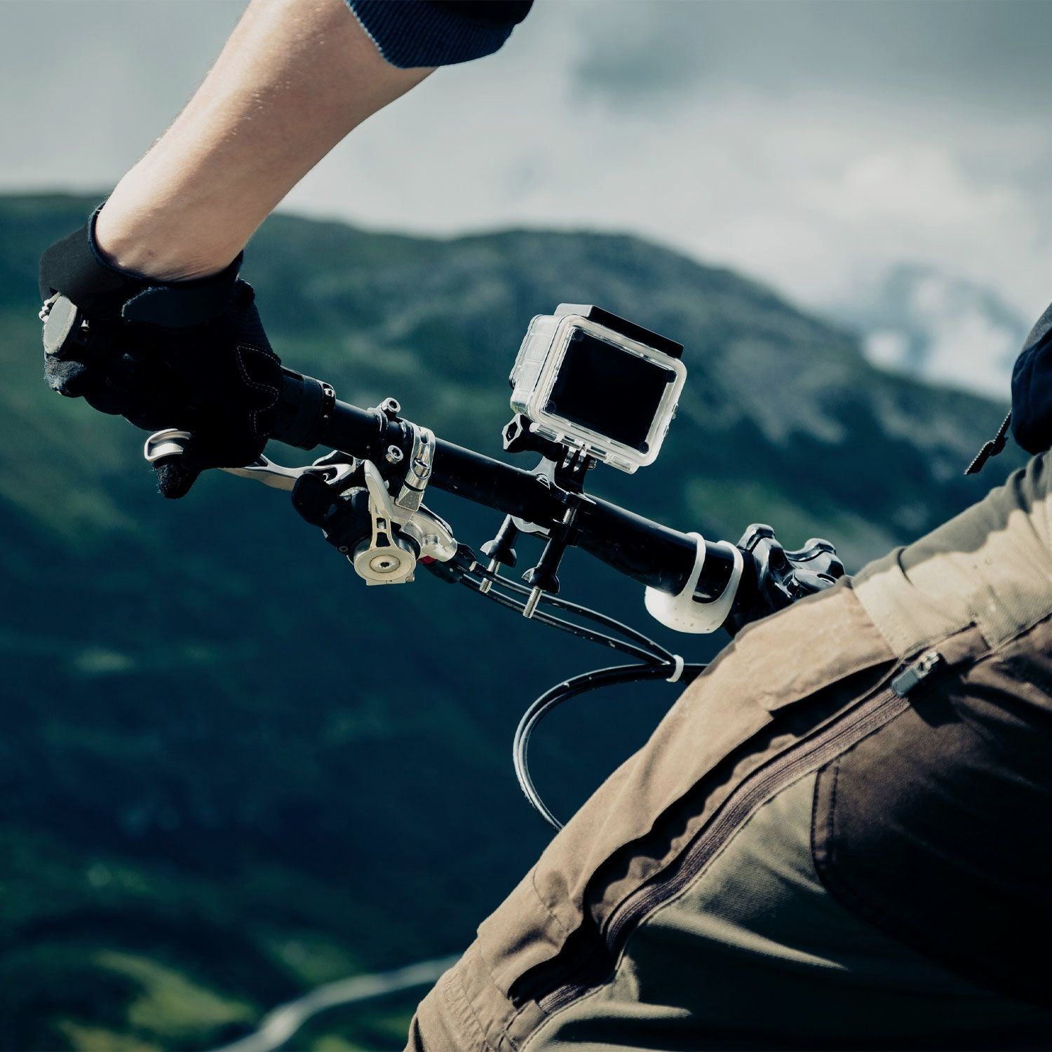 H5 Pro Action Cam 4K + Monopod + Zubehör, Bild 12 von 13