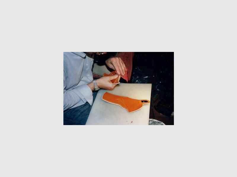 HKDesign - Funda con riel de Teflón, dos ángulos de extracción y decoración punzonada - para S&W 686 6" - Usado zurdo