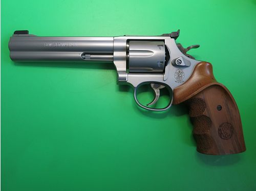 Revolver, SMITH&WESSON, Mod. 686-5 Target Champion, .357 Magnum, 6" Lauf,  Edelstahl-Version (stainless), Nill-Griff    #16