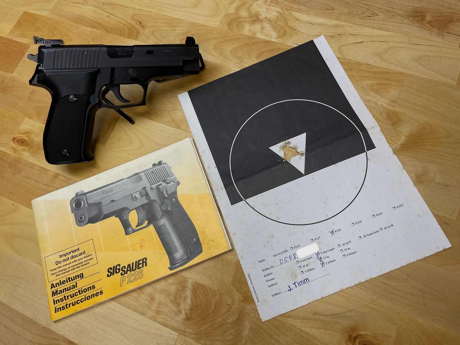 Sig Sauer P226   caliber 9mmLuger, image 4 of 4