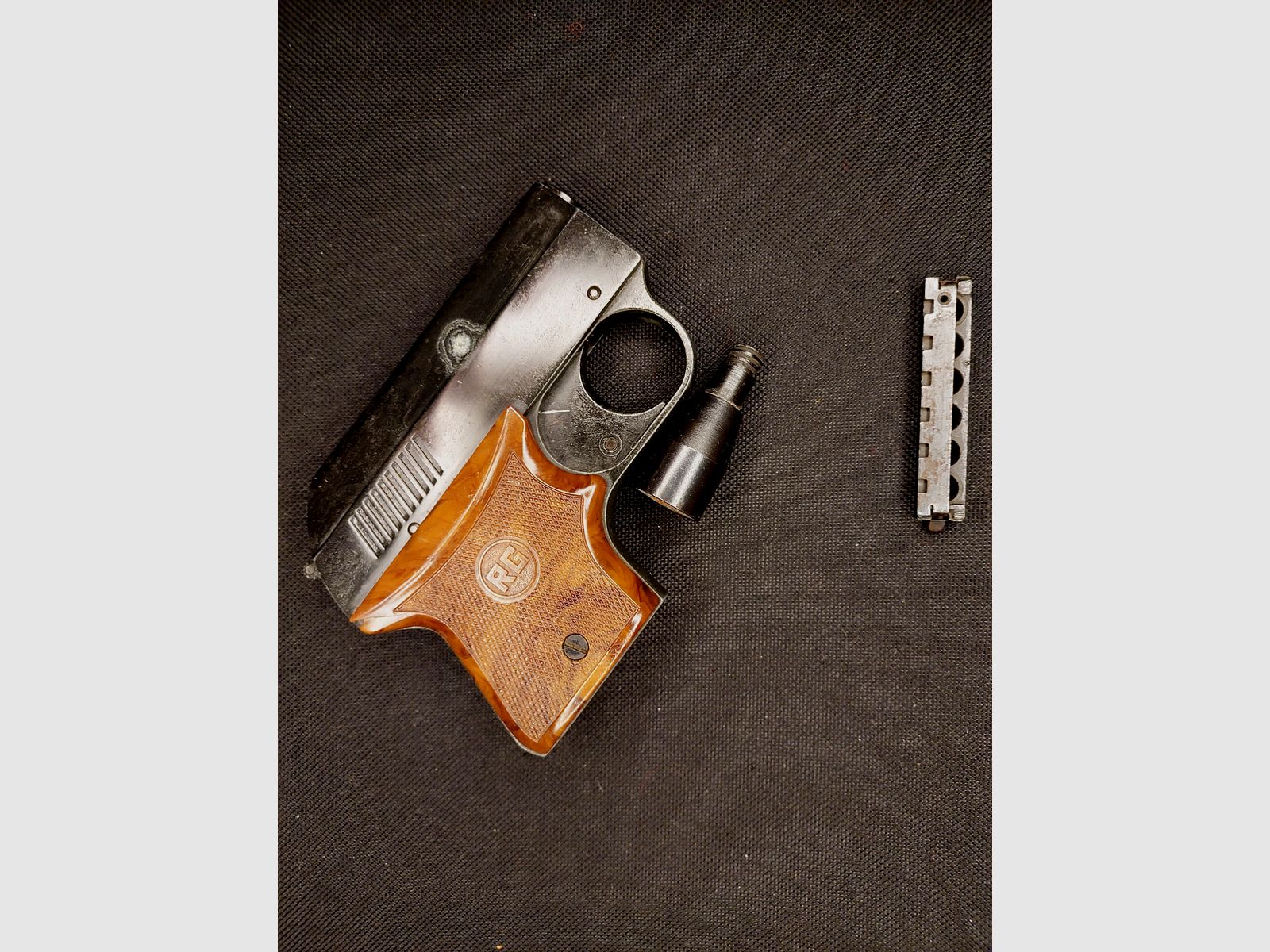 Taschenpistole RG3 - Röhm RG 3 Schreckschuss Pistole Kal. 6mm Flobert (PTB 33)