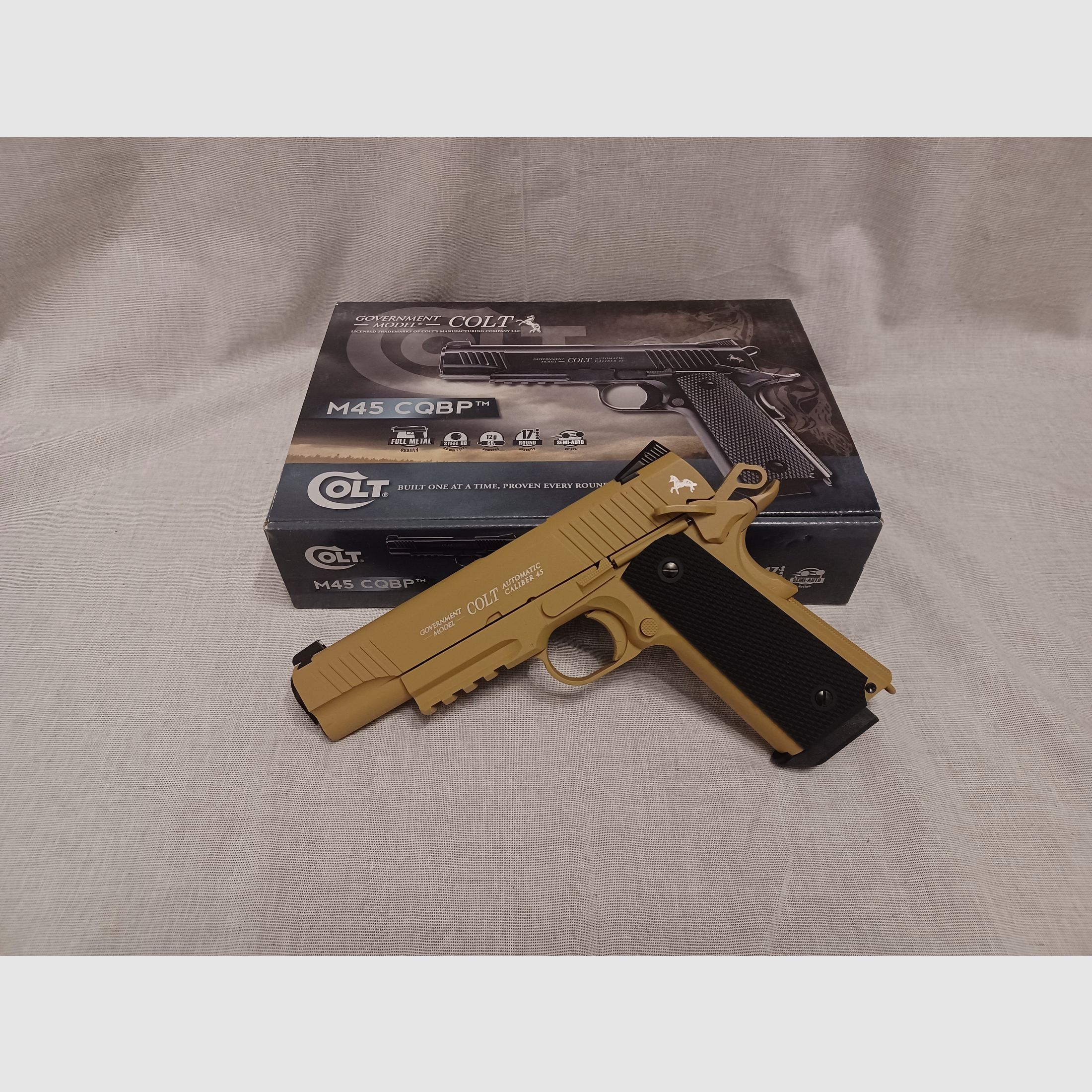 Colt M45 CQBP FDE / 4,5 mm BB / BlowBack / CO2 / Pistole / OVP (67)