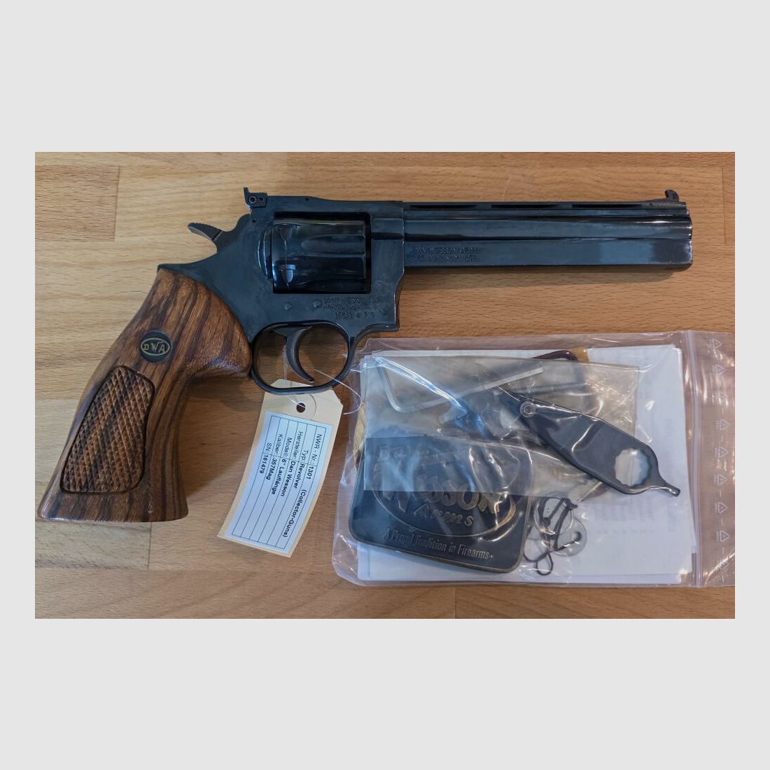 Dan Wesson Dan Wesson Revolver (or just the exchange barrels), image 1 of 4