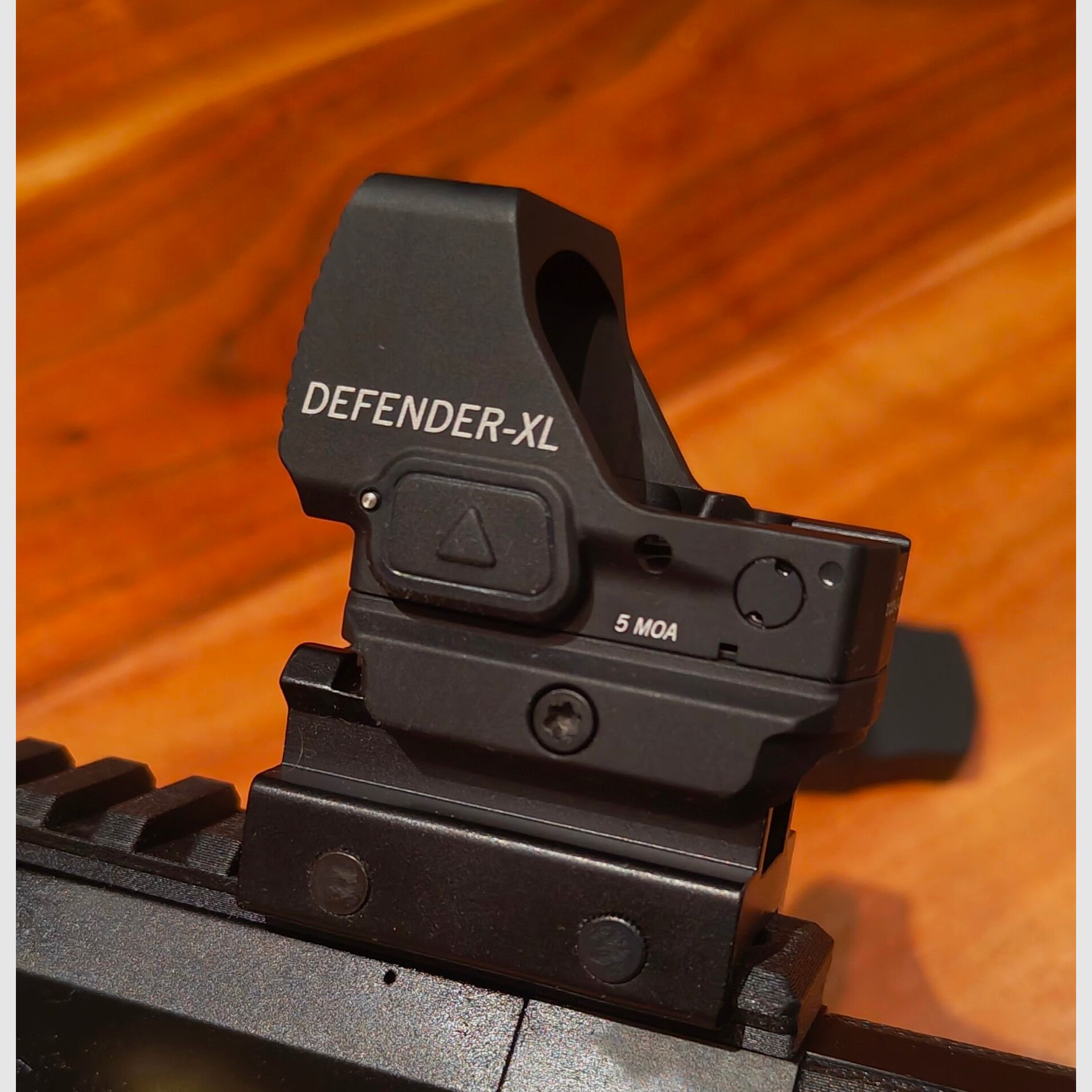 Vortex Defender XL Red Dot 5 MOA