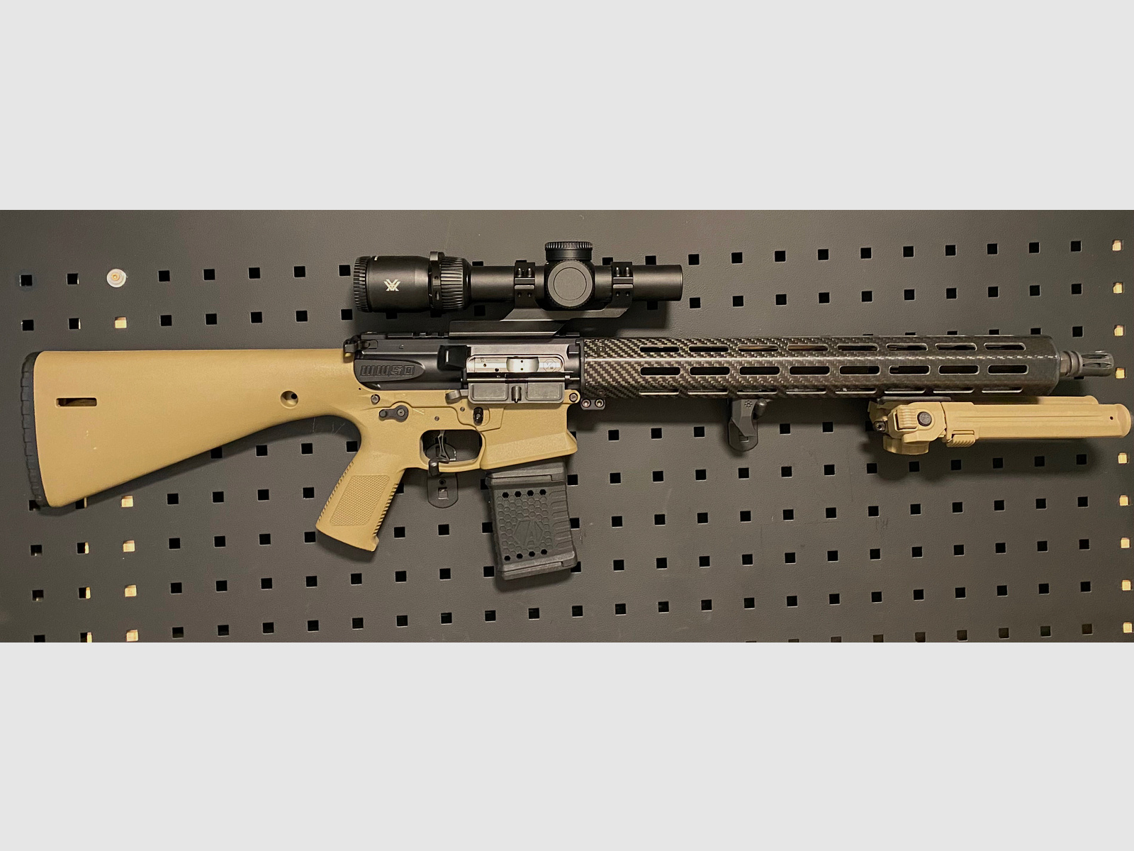 Brownells/KE-Arms WWSD 2020 FDE 16“ .223 + Vortex Lvpo