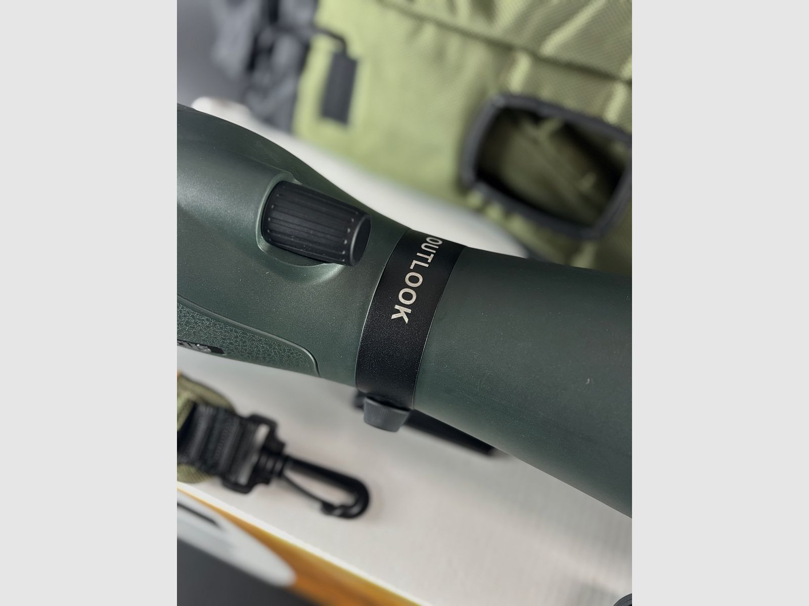 Exhibitor FOCUS Outlook 20-60x80 WP spotting scope with bag 113567-1