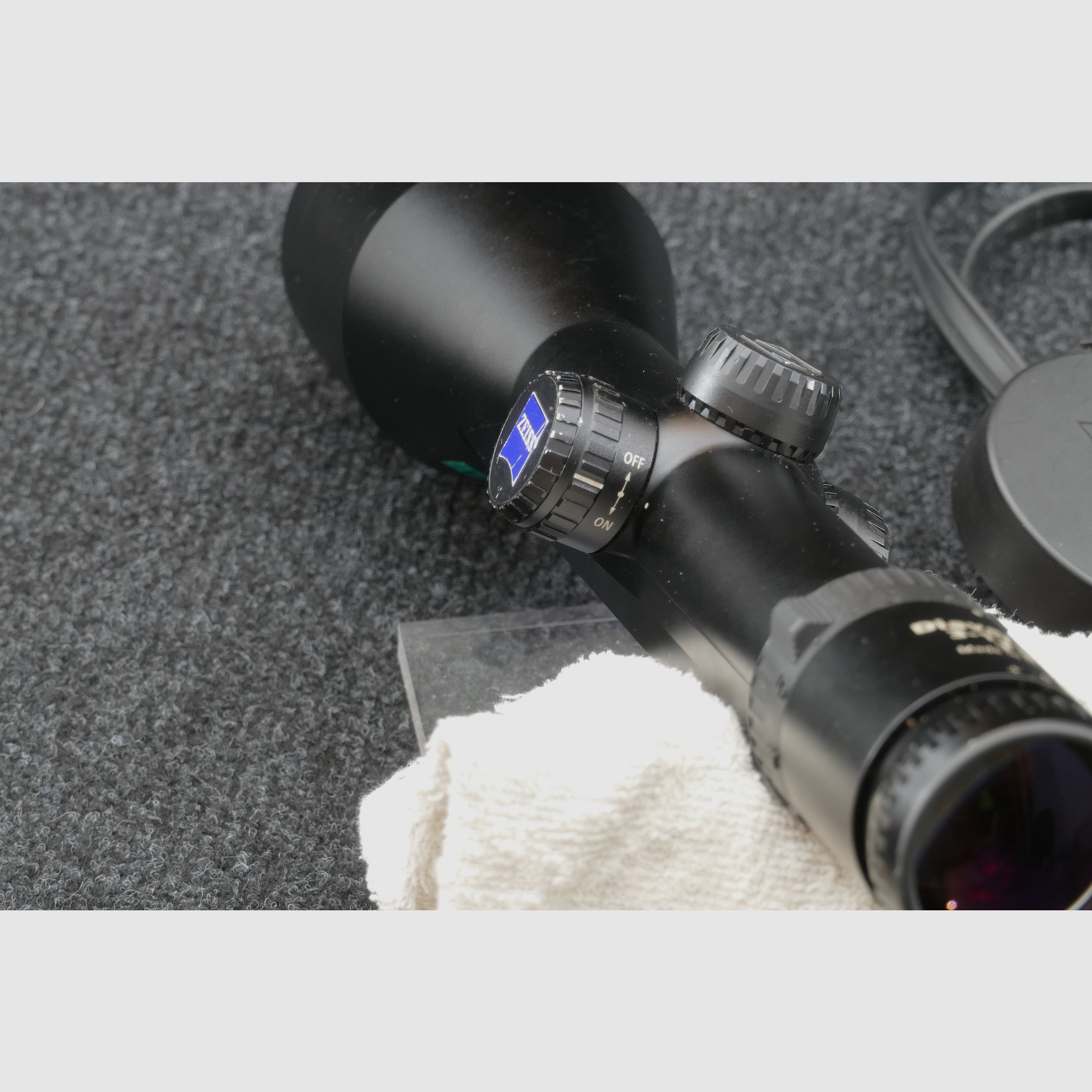 ZEISS Diavari VM 3–12x56 T* – illuminated reticle 44 / night reticle – ZEISS internal rail