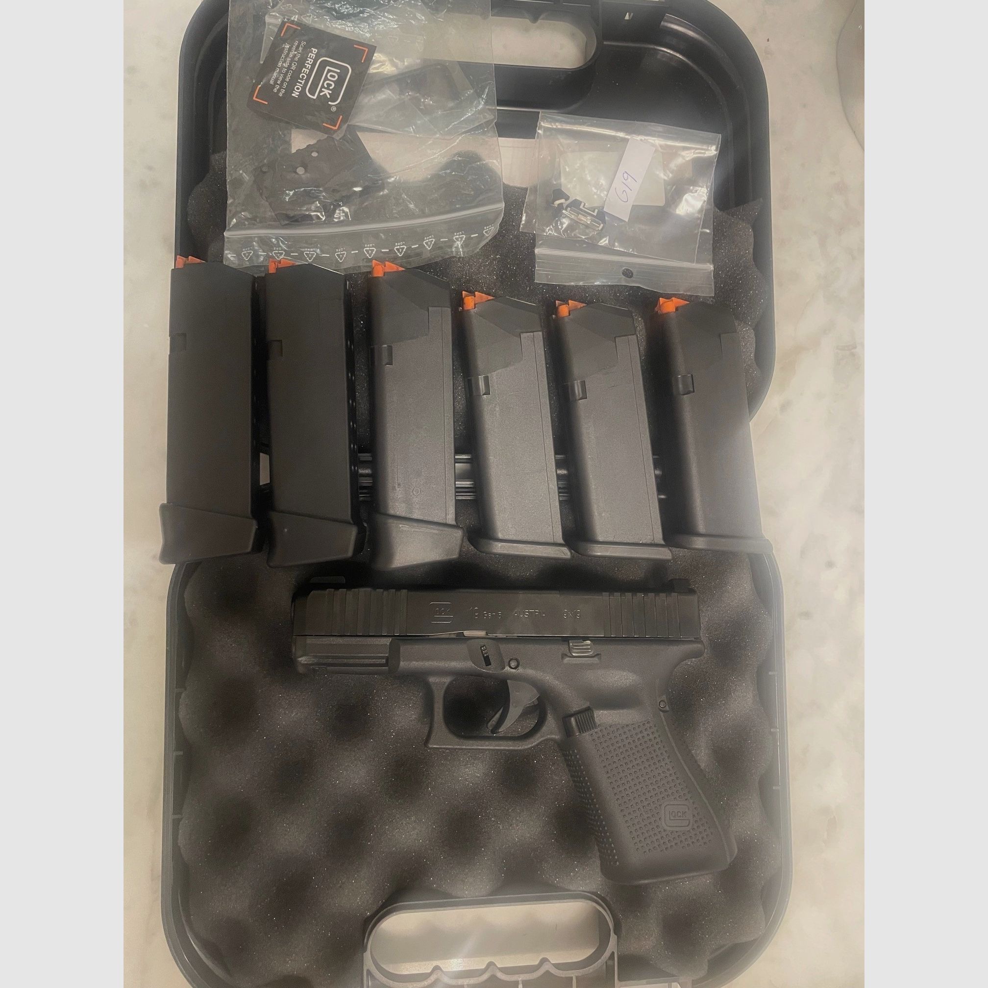 Glock 19 Gen 5 MOS + Trijicon Nachtsichtgerät + Magazin