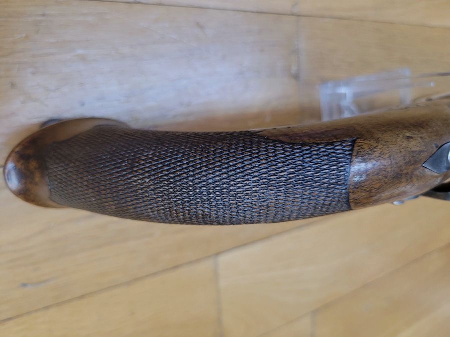 Très beau pistolet d&rsquo;officier de cavalerie 1833 – 2° Type – Manufacture Royale de Châtellerault – Rare et superbe canon en acier ruban ET damas – 48 rayures « cheveux » en TBE – Bronzage d&rsquo;origine à 85% – Très beau spécimen !, image 15 sur 30
