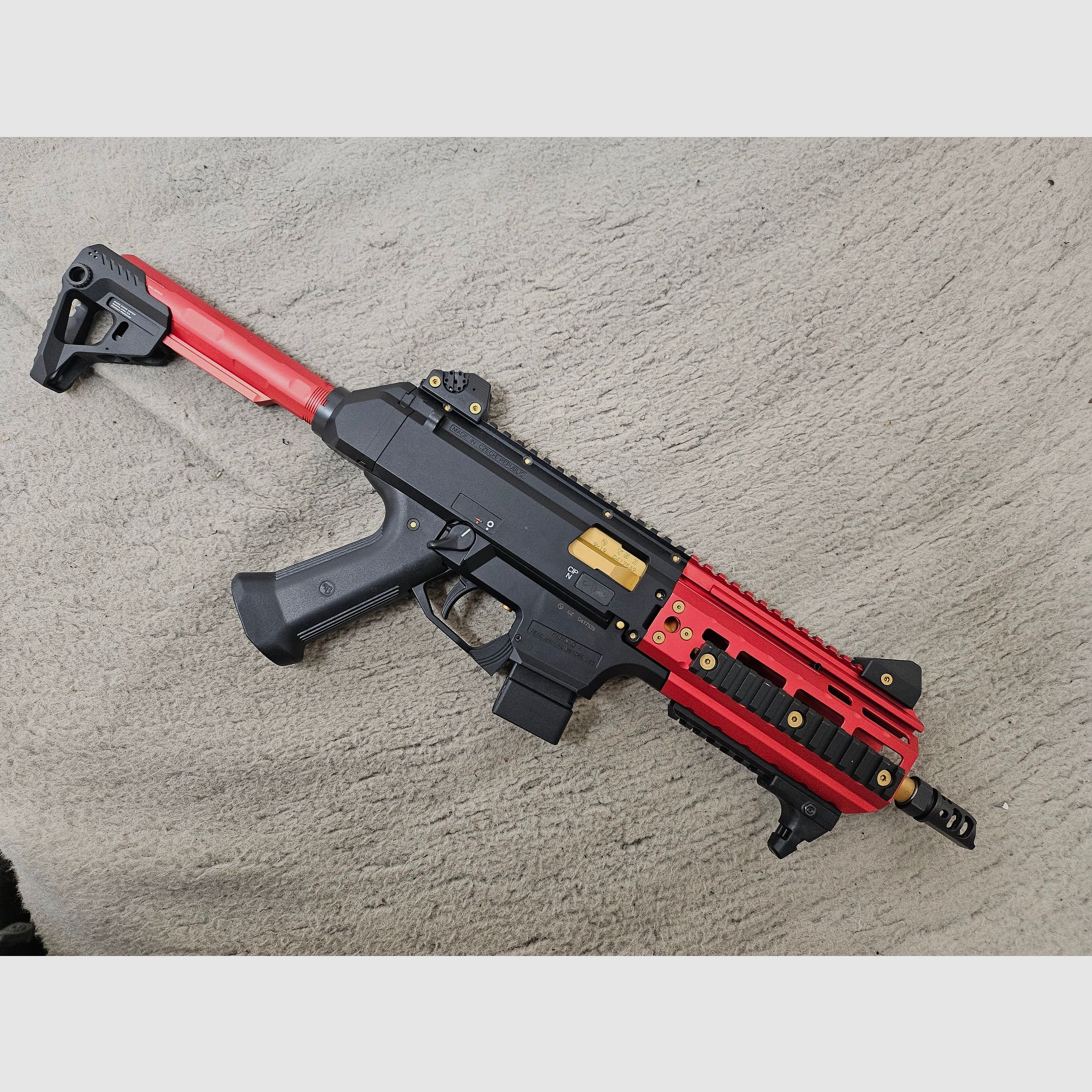 CZ Scorpion Evo3 S1 SL-Büchse rot oder schwarz