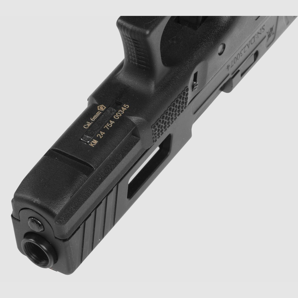 P01 GBB Airsoft Pistole in Schwarz | Delta Armory