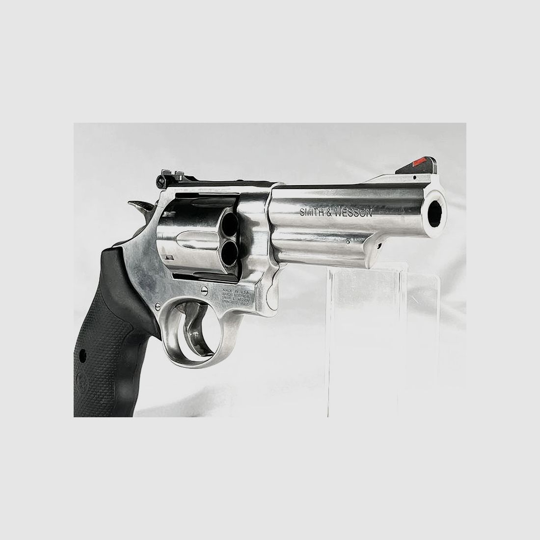Smith & Wesson 629, 4" barrel
