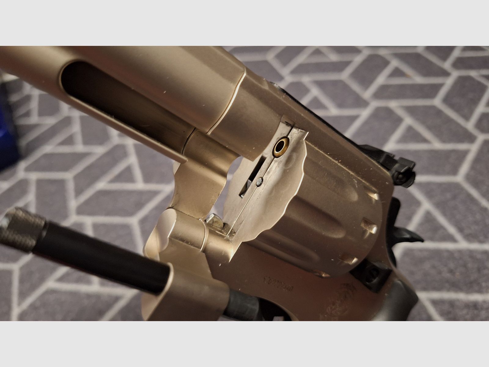 Revolver Smith & Wesson 686 - 6 Zoll Nickel 4,5 mm Diabolo