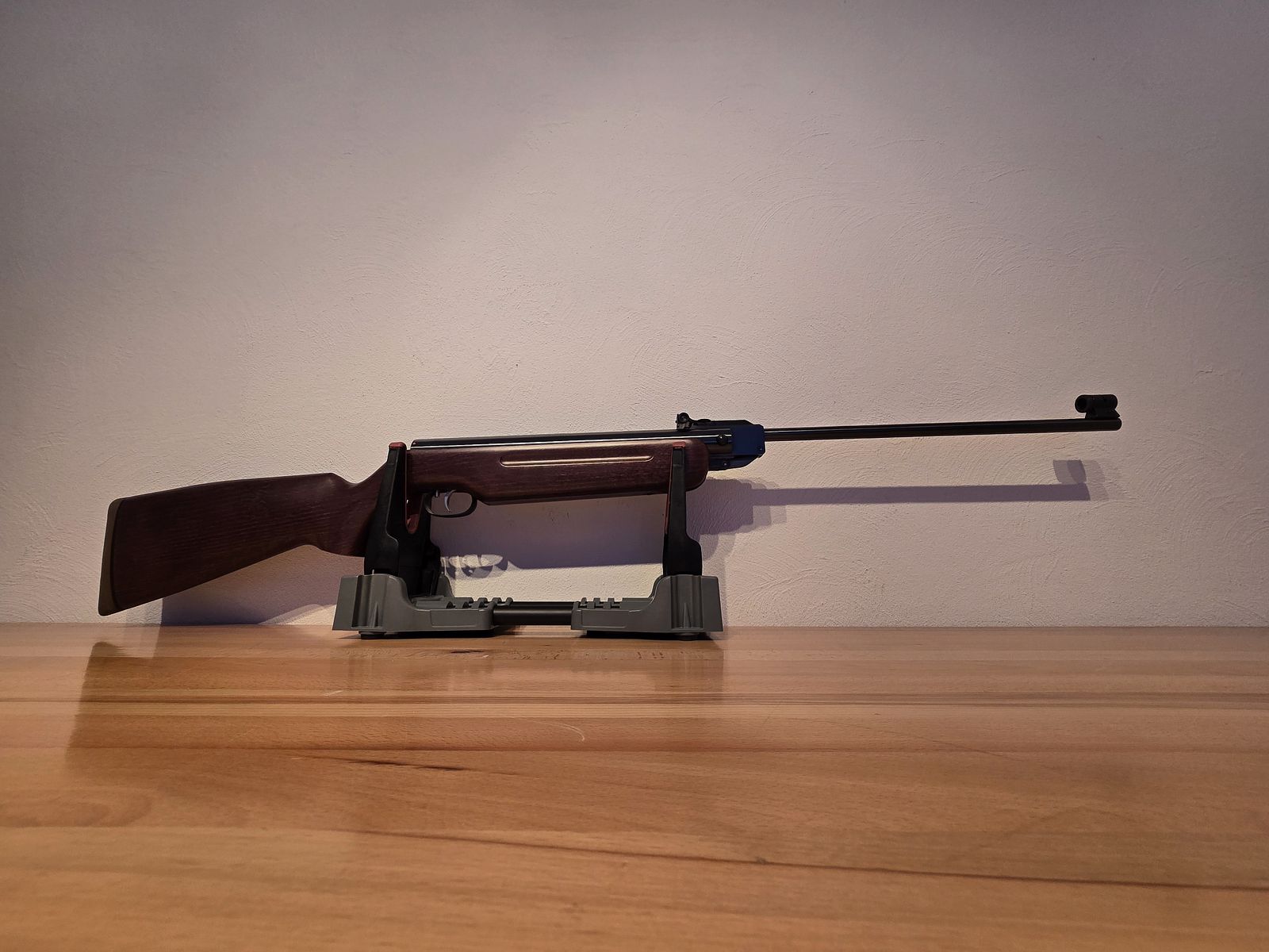 Carabina de aire Weihrauch HW 35 con mira abierta en calibre 4,5 mm