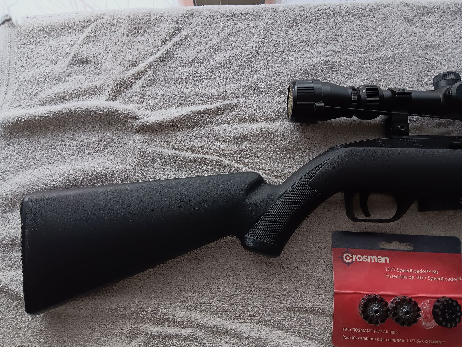 Neue Co2 Crosman 1077 mit Zielfernrohr 12 Schuss Mag.