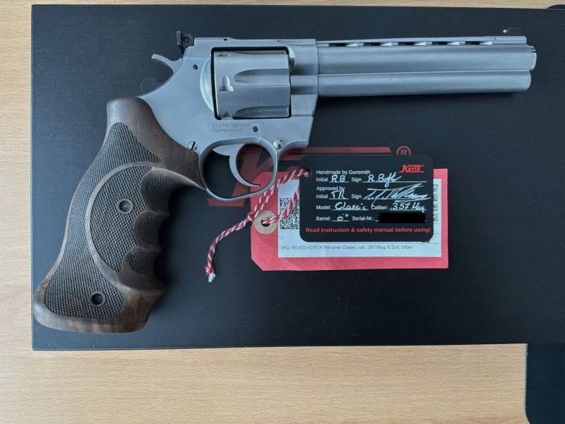 Korth Revolver Classic. 357 Mag 6“ plata raro