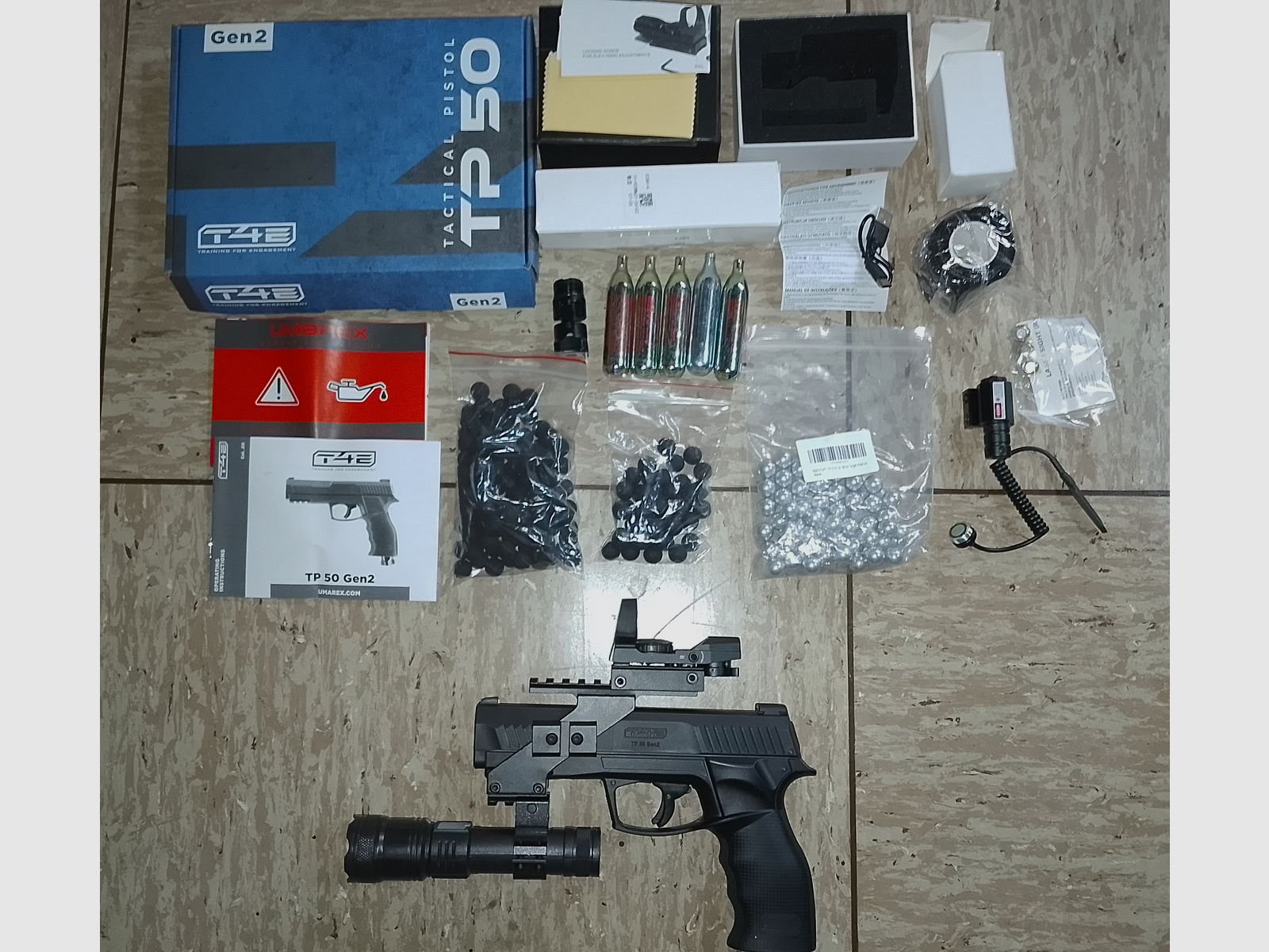 Hdp50 Tp50 T4E RAM .50  Gen 2 mit Visier Rot Grün Punkt Top Mount Scope + CO2 Kapseln + Flashlight Zoom Strobo + Laser + Alu Kugeln Rubberballs neu 